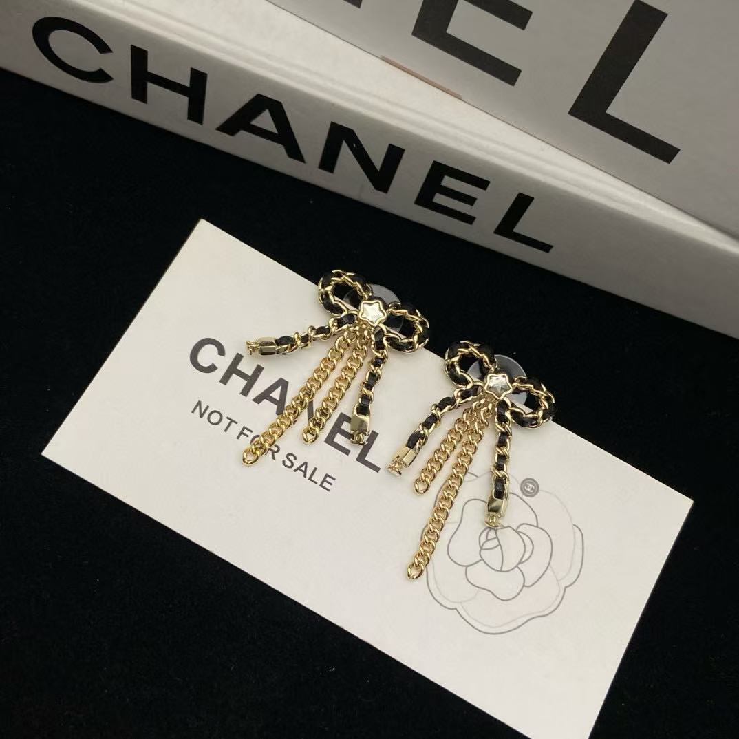 CHANE1 ボウレザータッセルイヤリング【50％割引+送料無料】