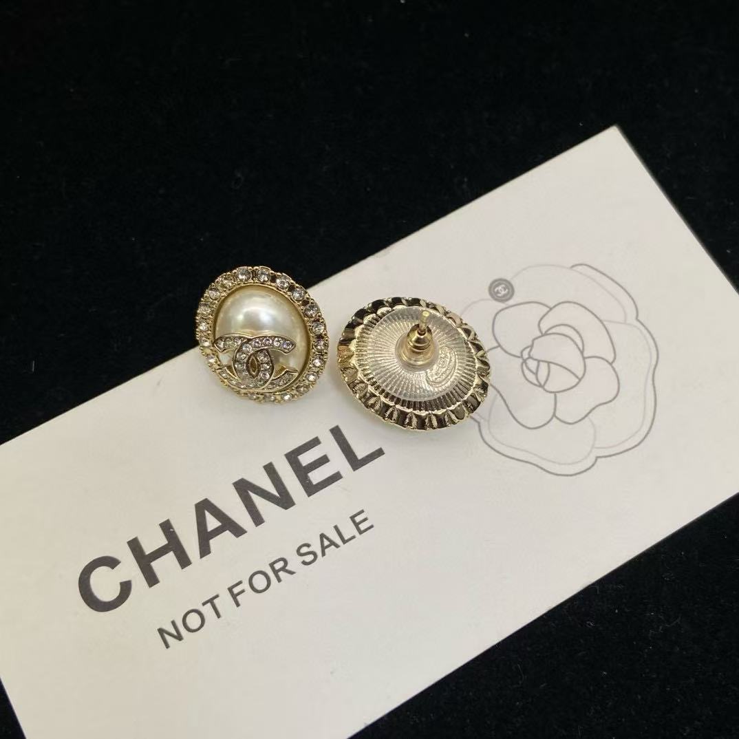 CHANE1 ダブルC オーバルイヤリング【50％割引+送料無料】