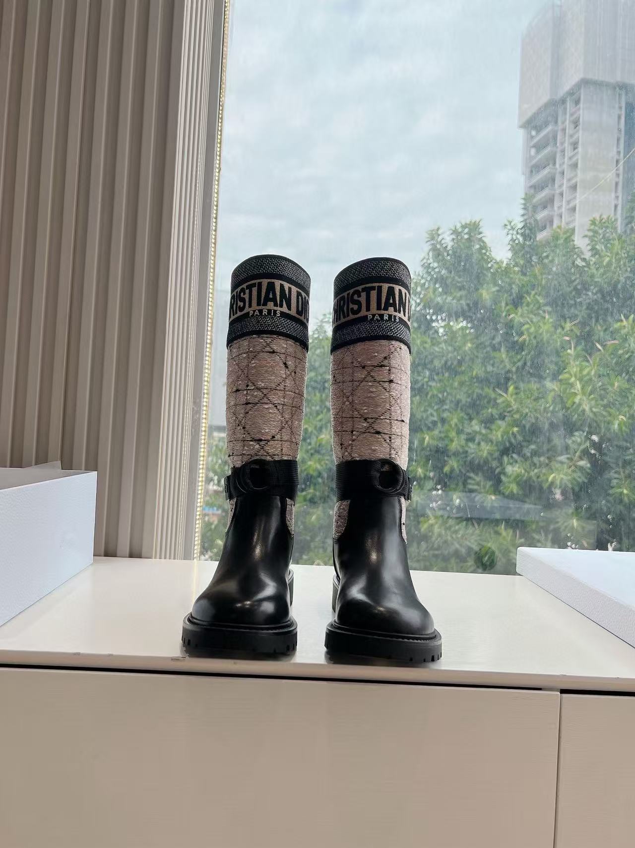 DIORの高品質秋冬用乗馬ブーツ【50％割引+送料無料】