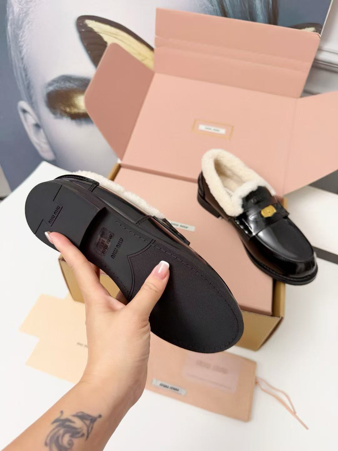 M1UM1U 高品質ウールカジュアルシューズ【50％割引+送料無料】