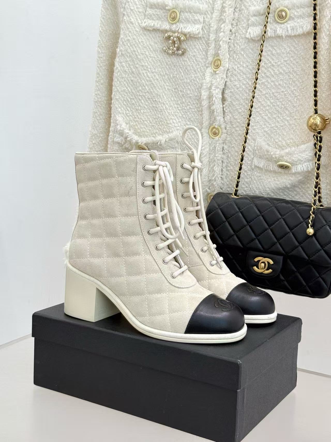 CHANE1 高品質ダブルCチャンキーヒールアンクルブーツ【50％割引+送料無料】