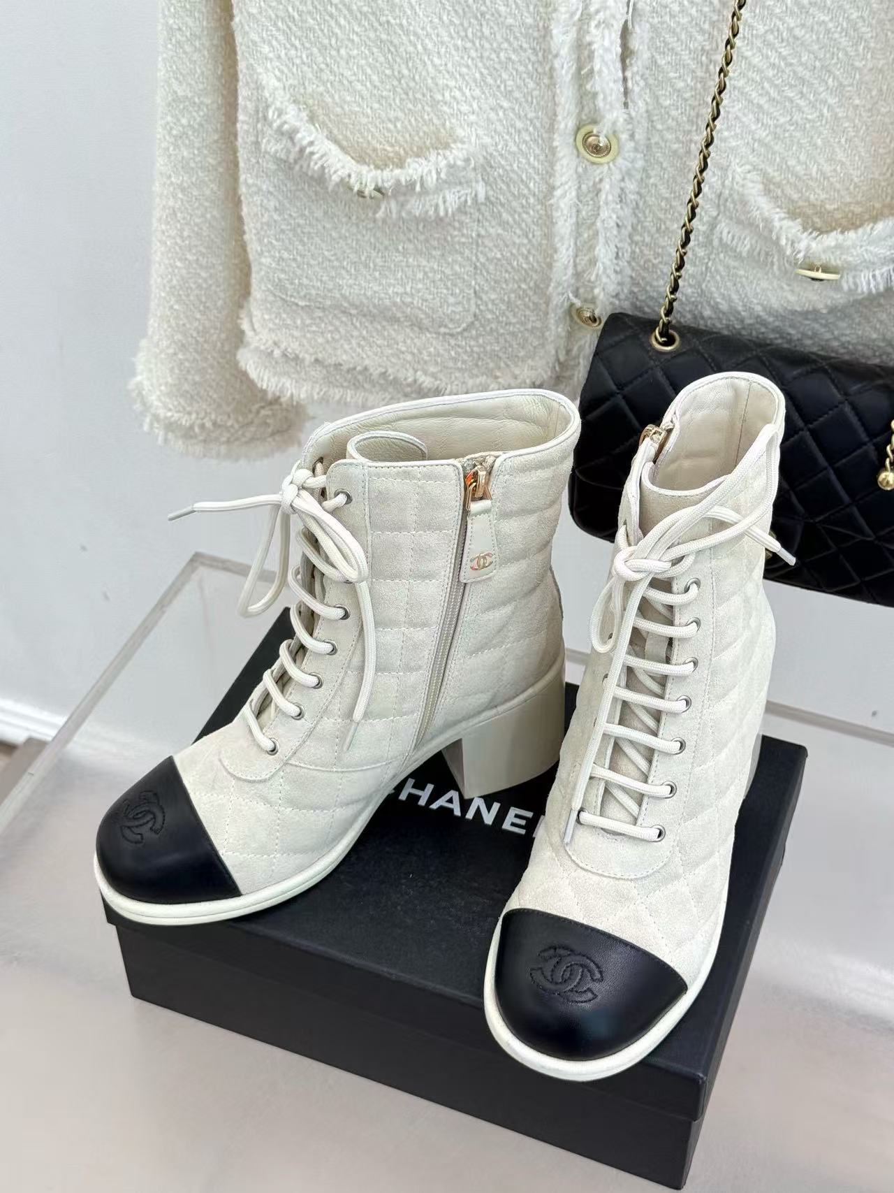 CHANE1 高品質ダブルCチャンキーヒールアンクルブーツ【50％割引+送料無料】