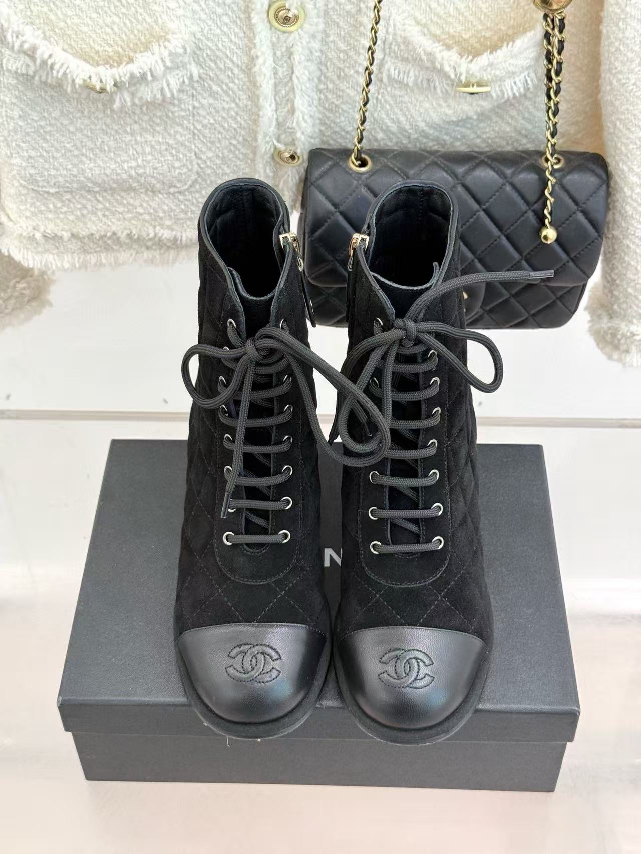 CHANE1 高品質ダブルCチャンキーヒールアンクルブーツ【50％割引+送料無料】