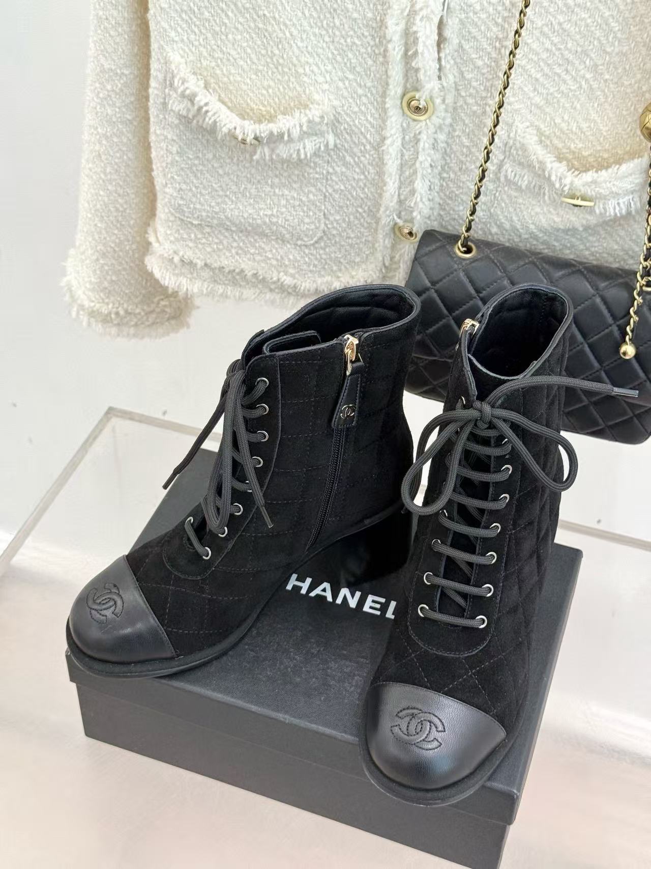 CHANE1 高品質ダブルCチャンキーヒールアンクルブーツ【50％割引+送料無料】