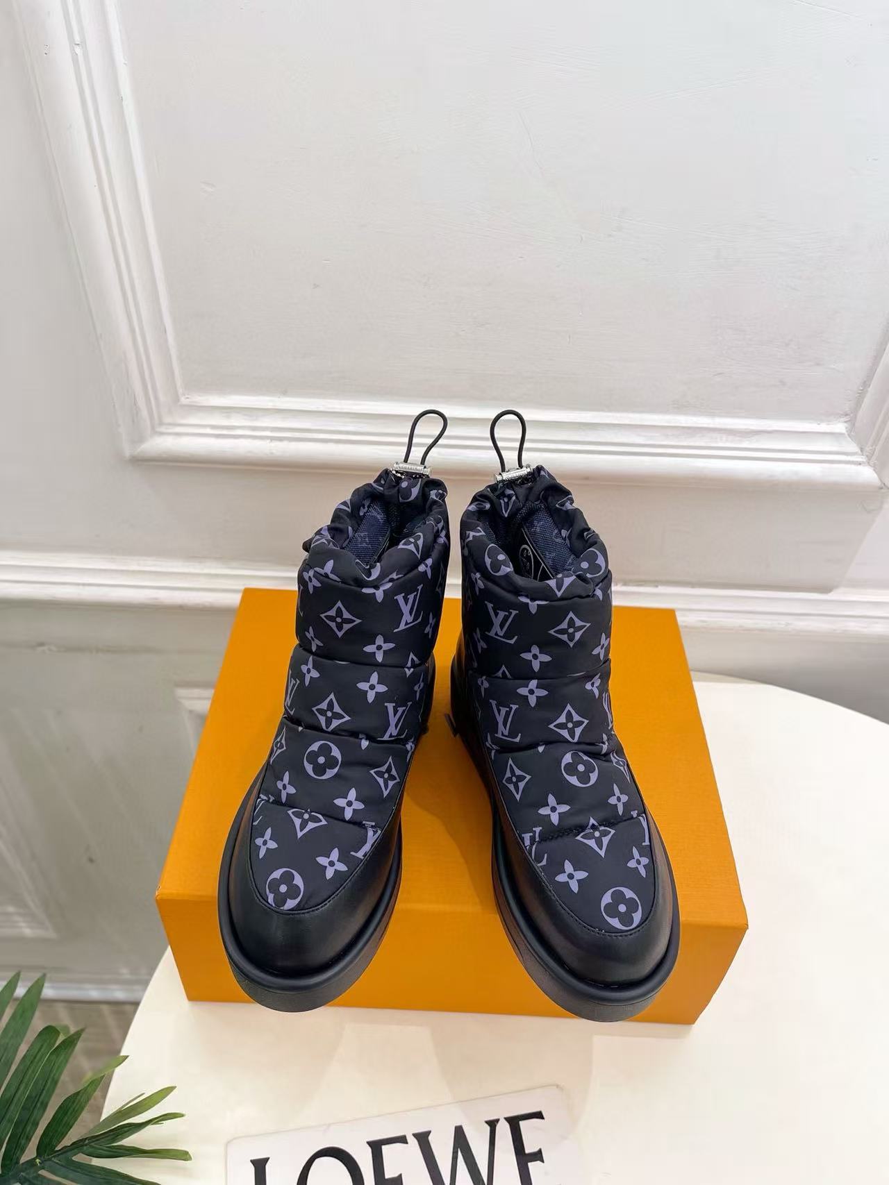 LVの高品質プリントスノーブーツ【50％割引+送料無料】