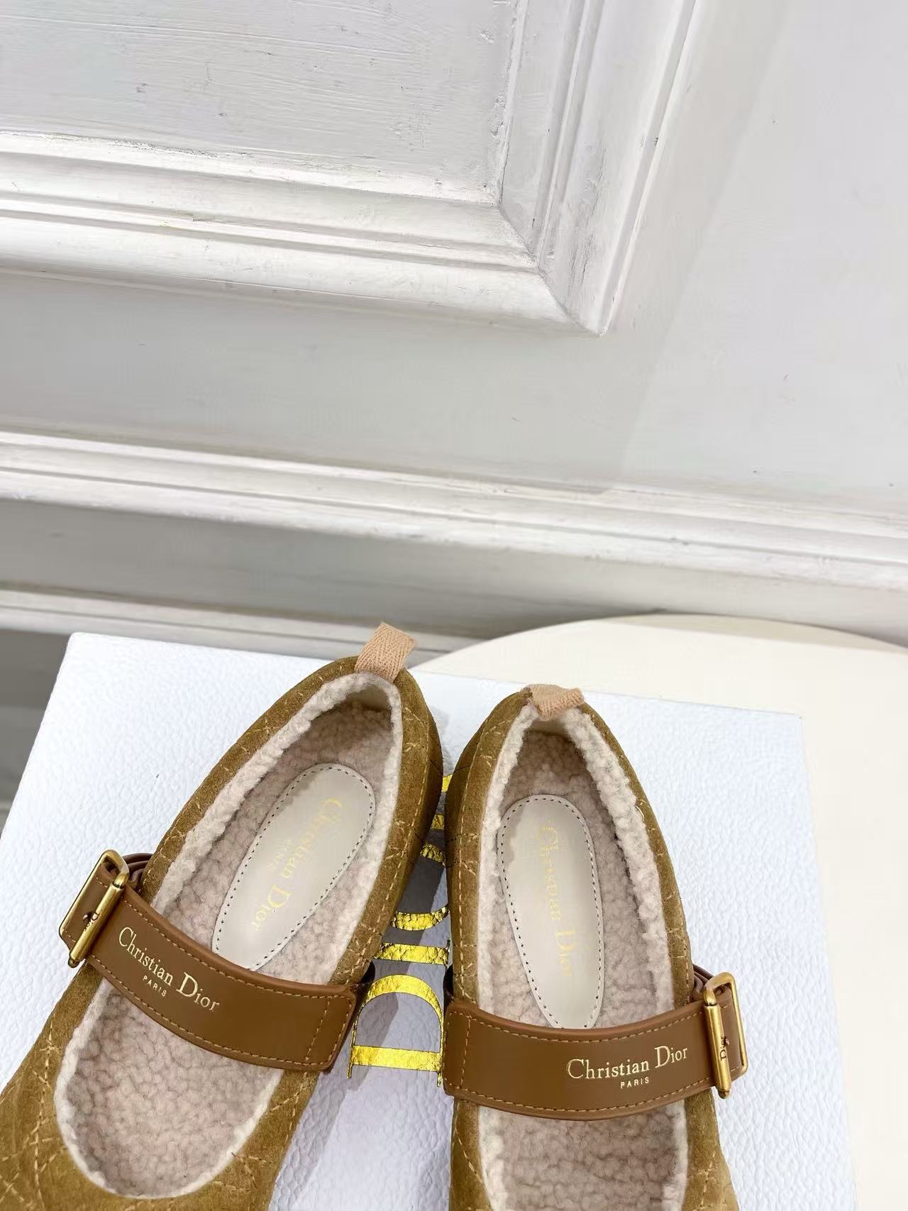 DIOR 高品質チェック柄ウールフラットシューズ【50％割引+送料無料】