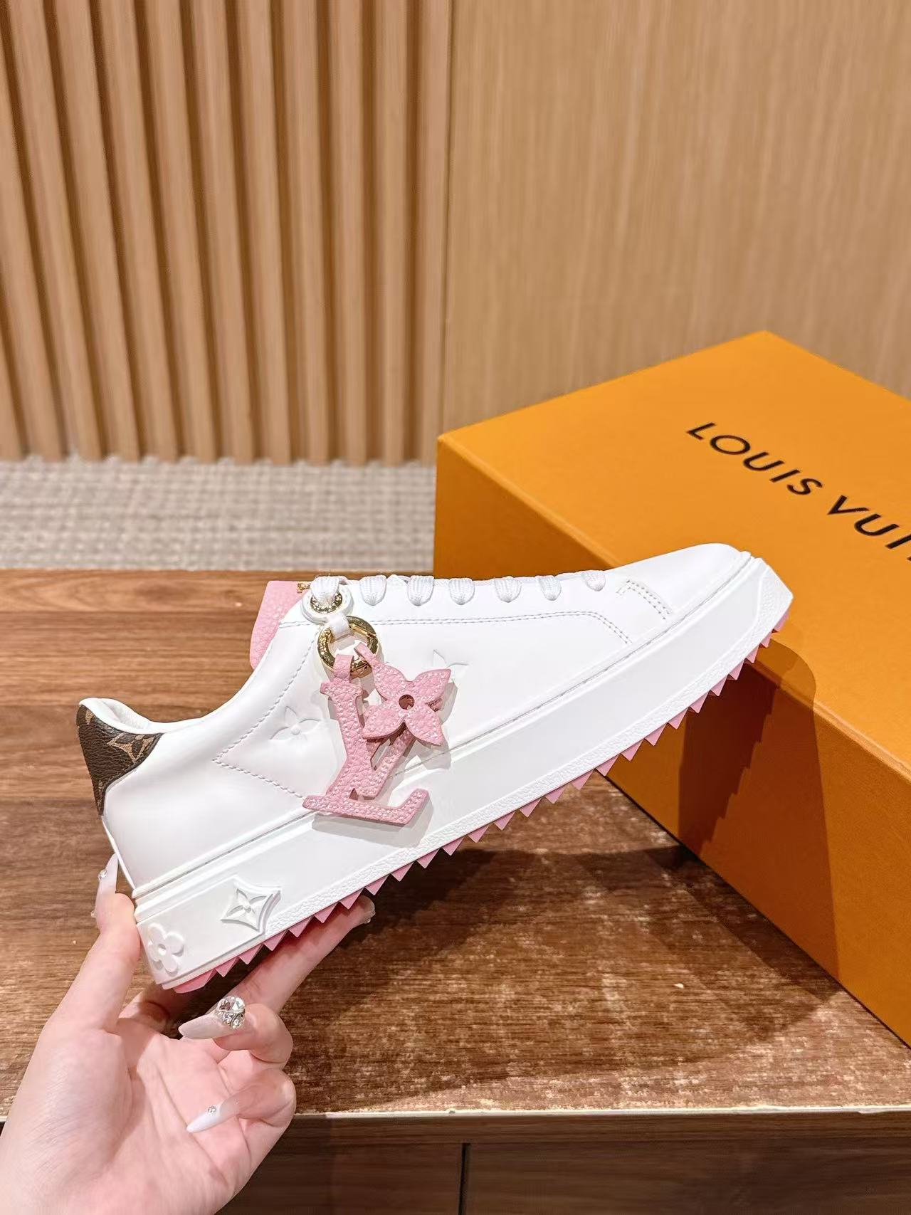 LVの高品質プラットフォームカジュアルシューズ【50％割引+送料無料】