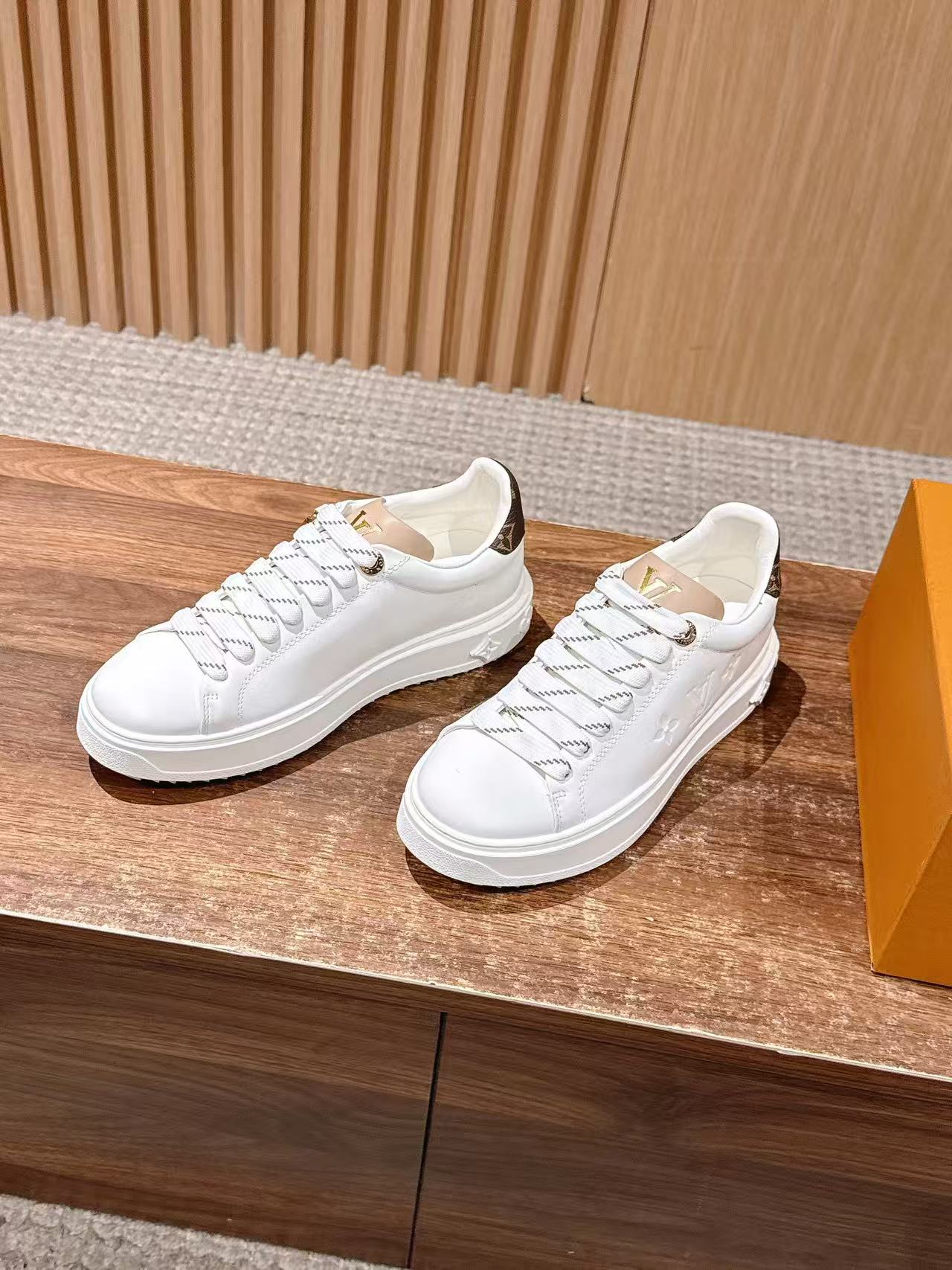LVの高品質プラットフォームカジュアルシューズ【50％割引+送料無料】