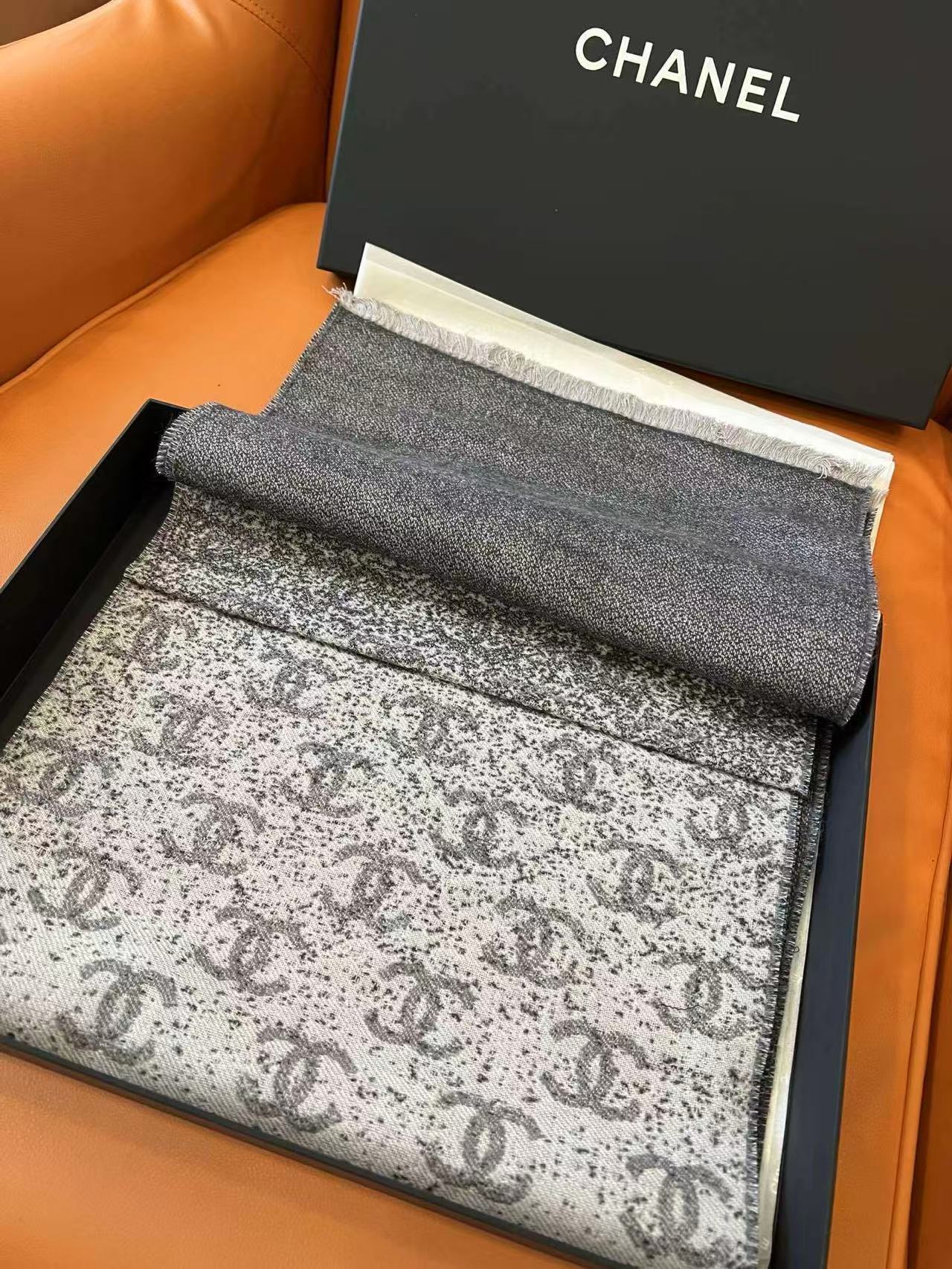 CHANE1 ダブルC カシミアスカーフ【50％割引+送料無料】