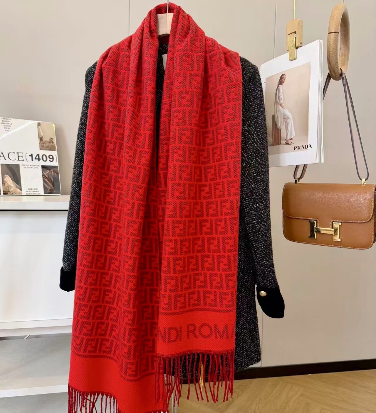 FEND1FF タッセル カシミア スカーフ【50％割引+送料無料】