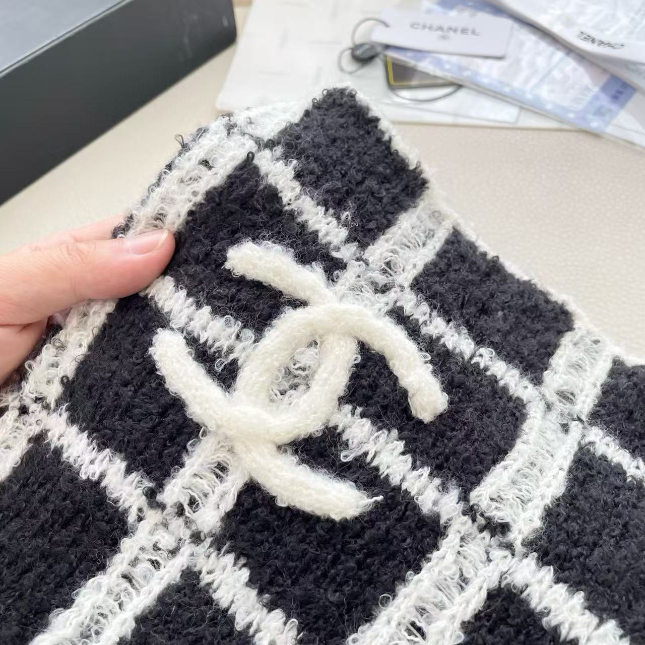 CHANE1 ダブルCチェックカシミヤマフラー【50％割引+送料無料】