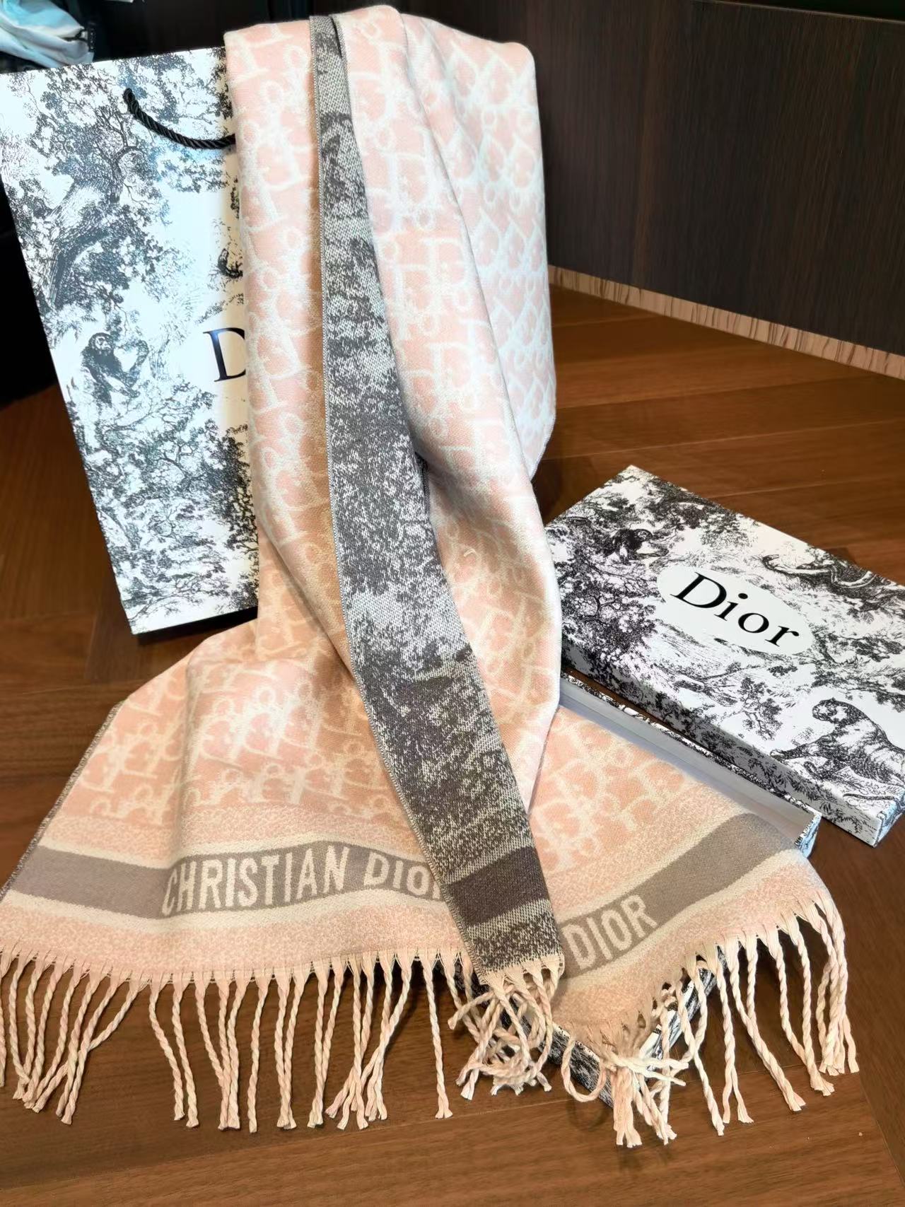 DIOR プリントタッセルカシミアスカーフ【50％割引+送料無料】