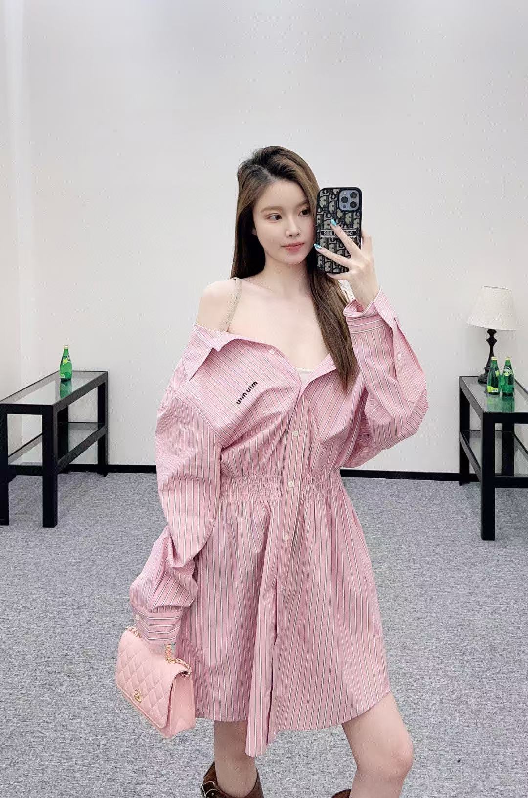 M1UM1U ストライプシャツ【50％割引+送料無料】