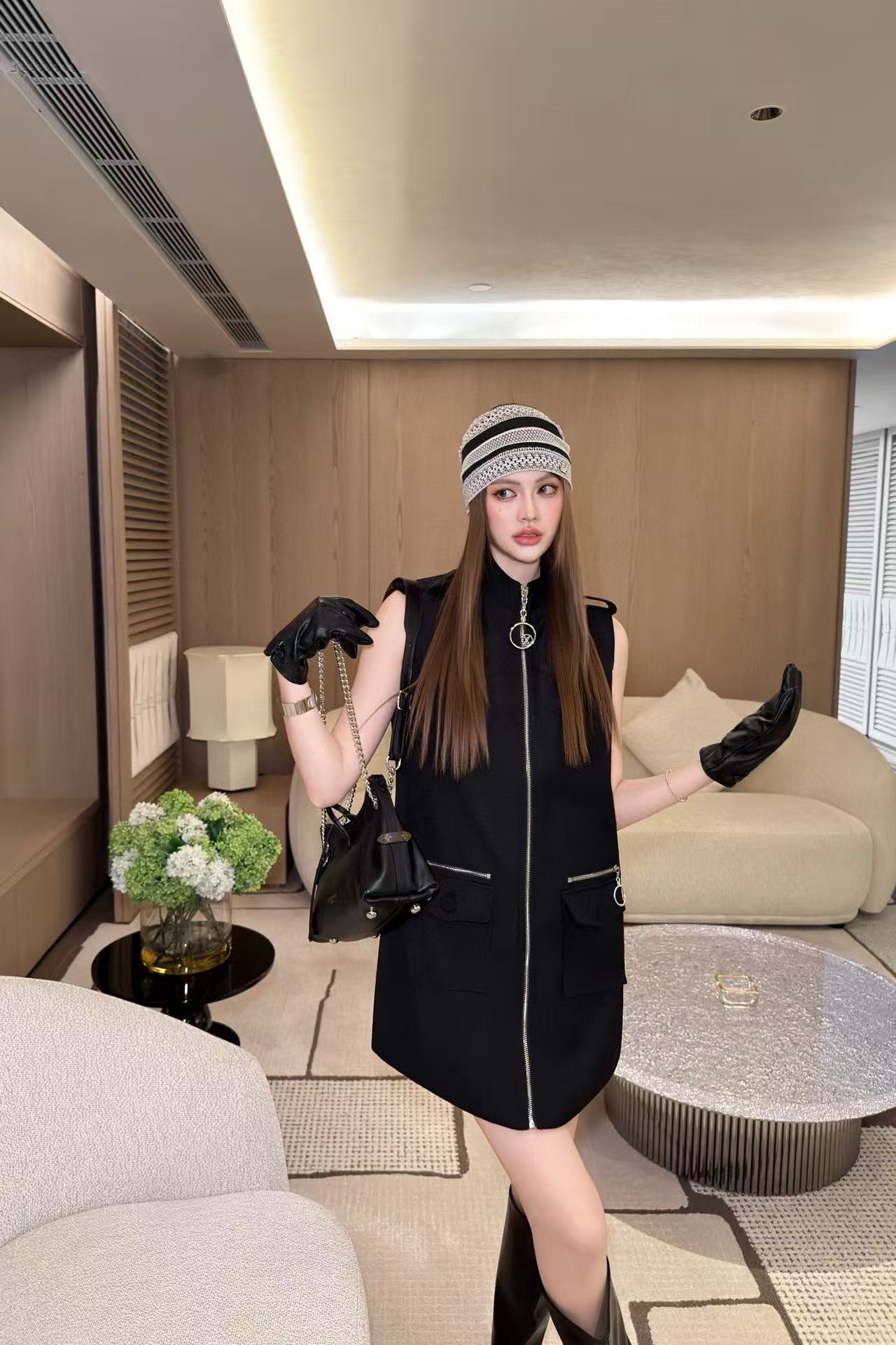 LVジッパーノースリーブドレス【50％割引+送料無料】