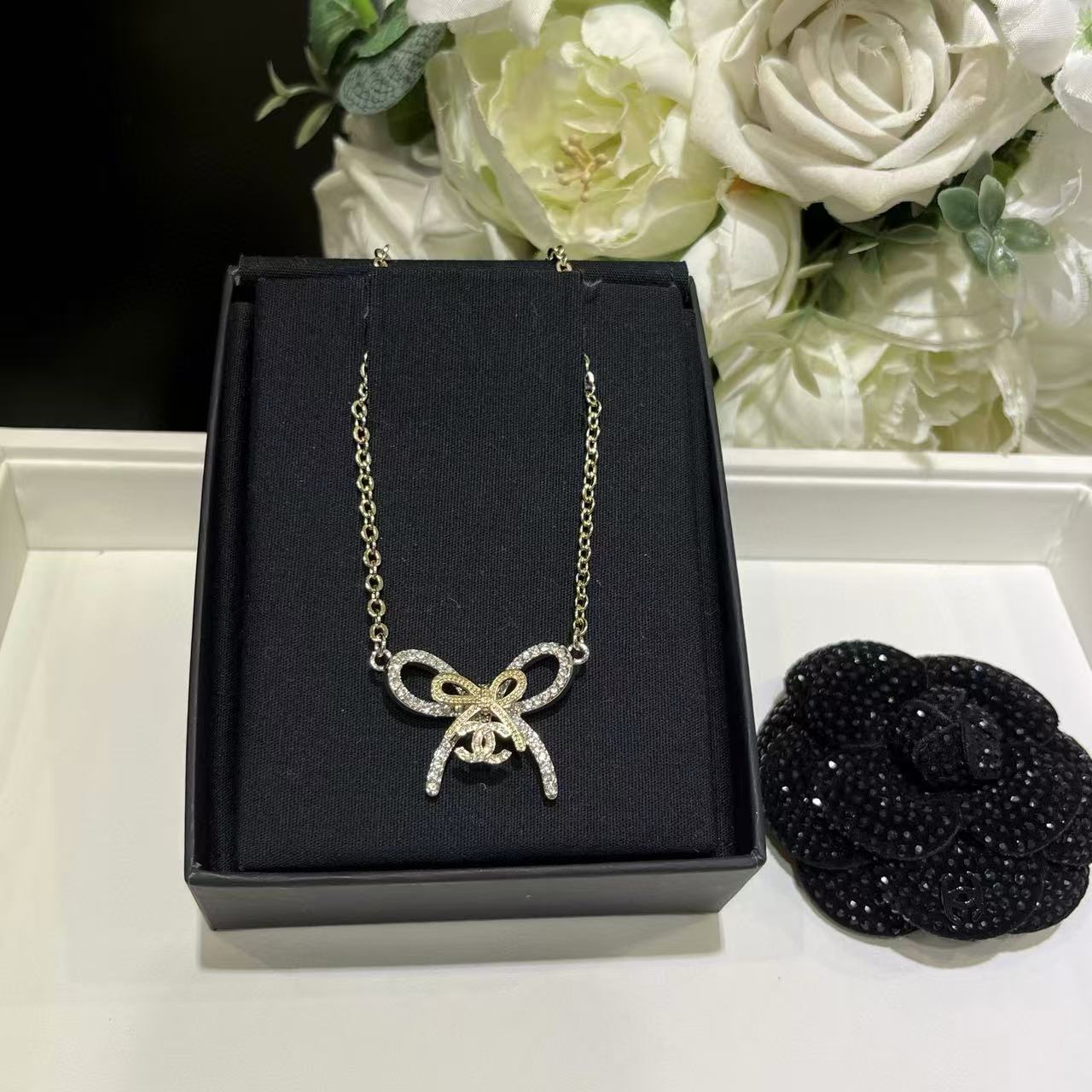 CHANE1 ダブルC ボウネックレス【50％割引+送料無料】