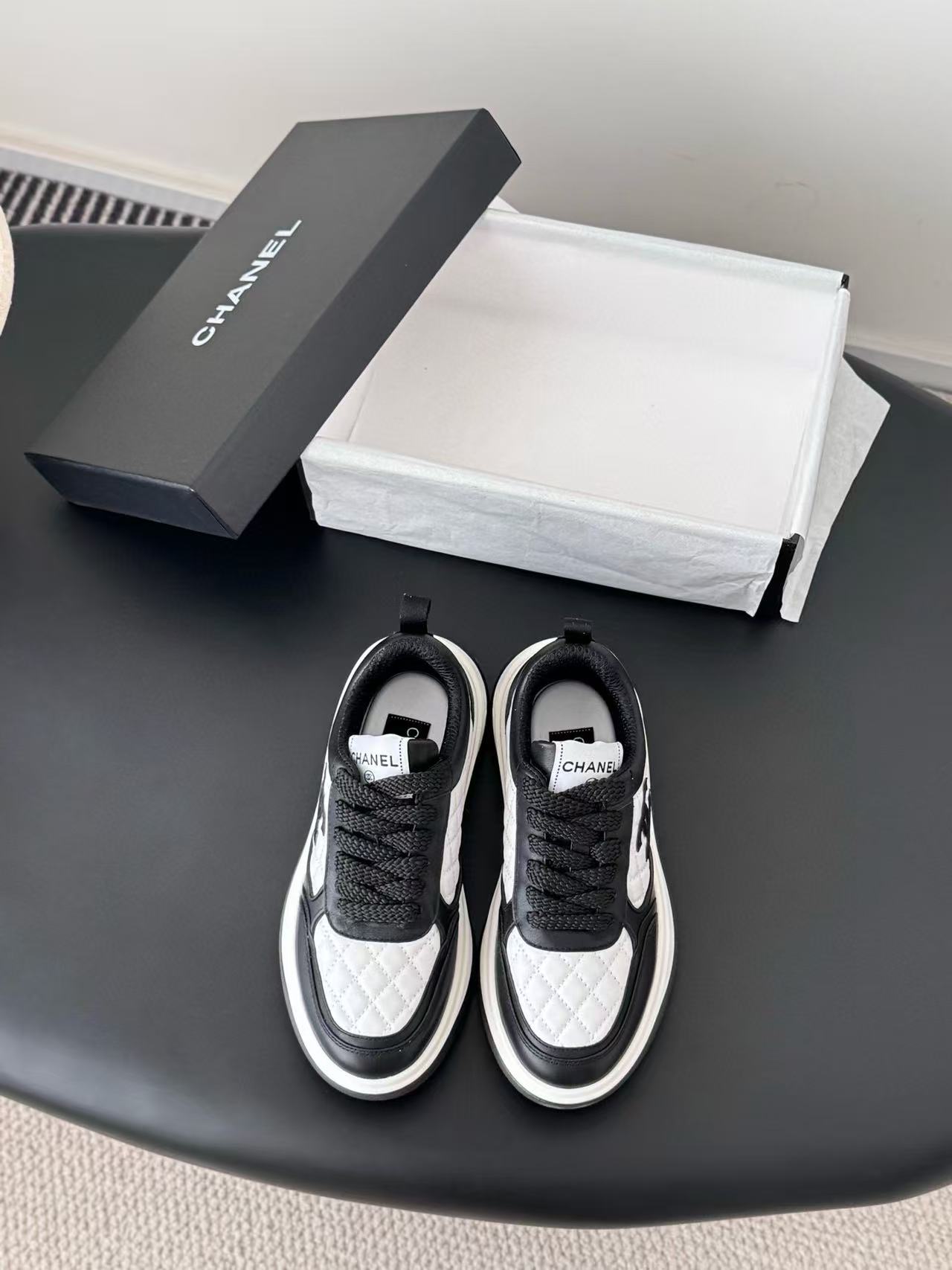 CHANE1 高品質ダブルCカジュアルシューズ【50％割引+送料無料】