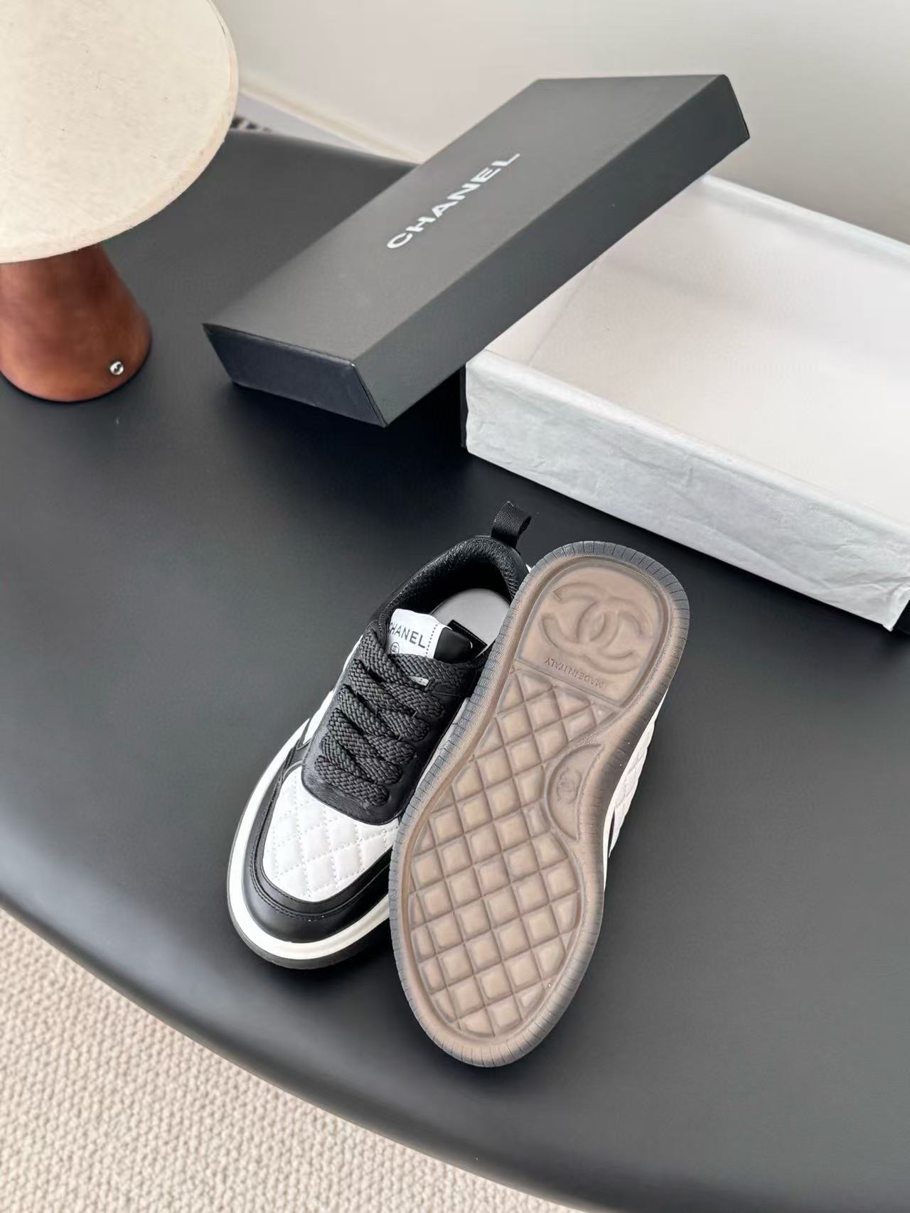 CHANE1 高品質ダブルCカジュアルシューズ【50％割引+送料無料】