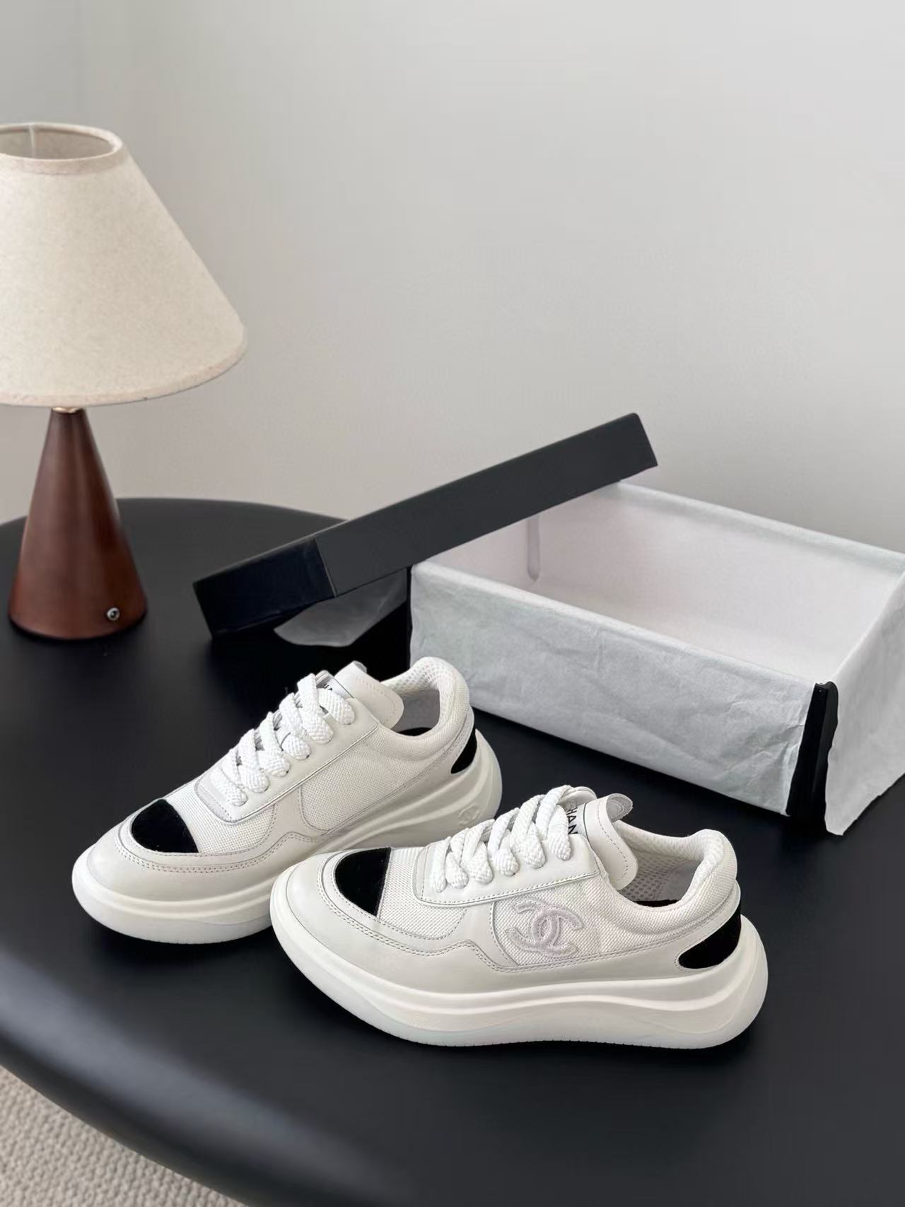 CHANE1 高品質ダブルCカジュアルシューズ【50％割引+送料無料】