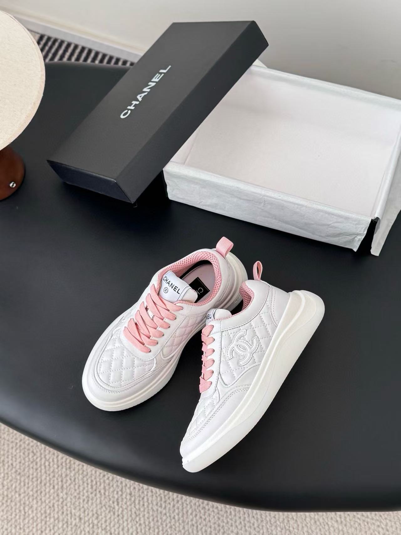 CHANE1 高品質ダブルCカジュアルシューズ【50％割引+送料無料】