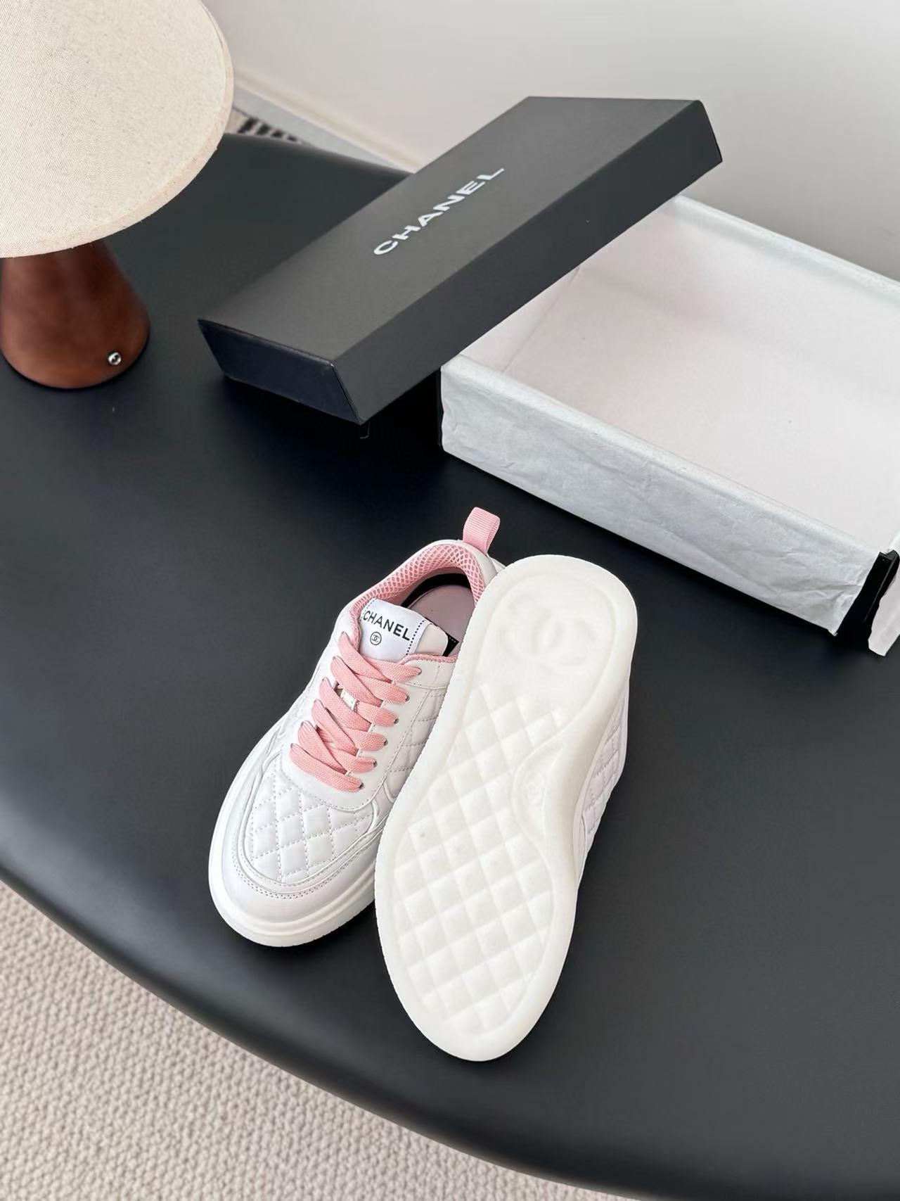 CHANE1 高品質ダブルCカジュアルシューズ【50％割引+送料無料】