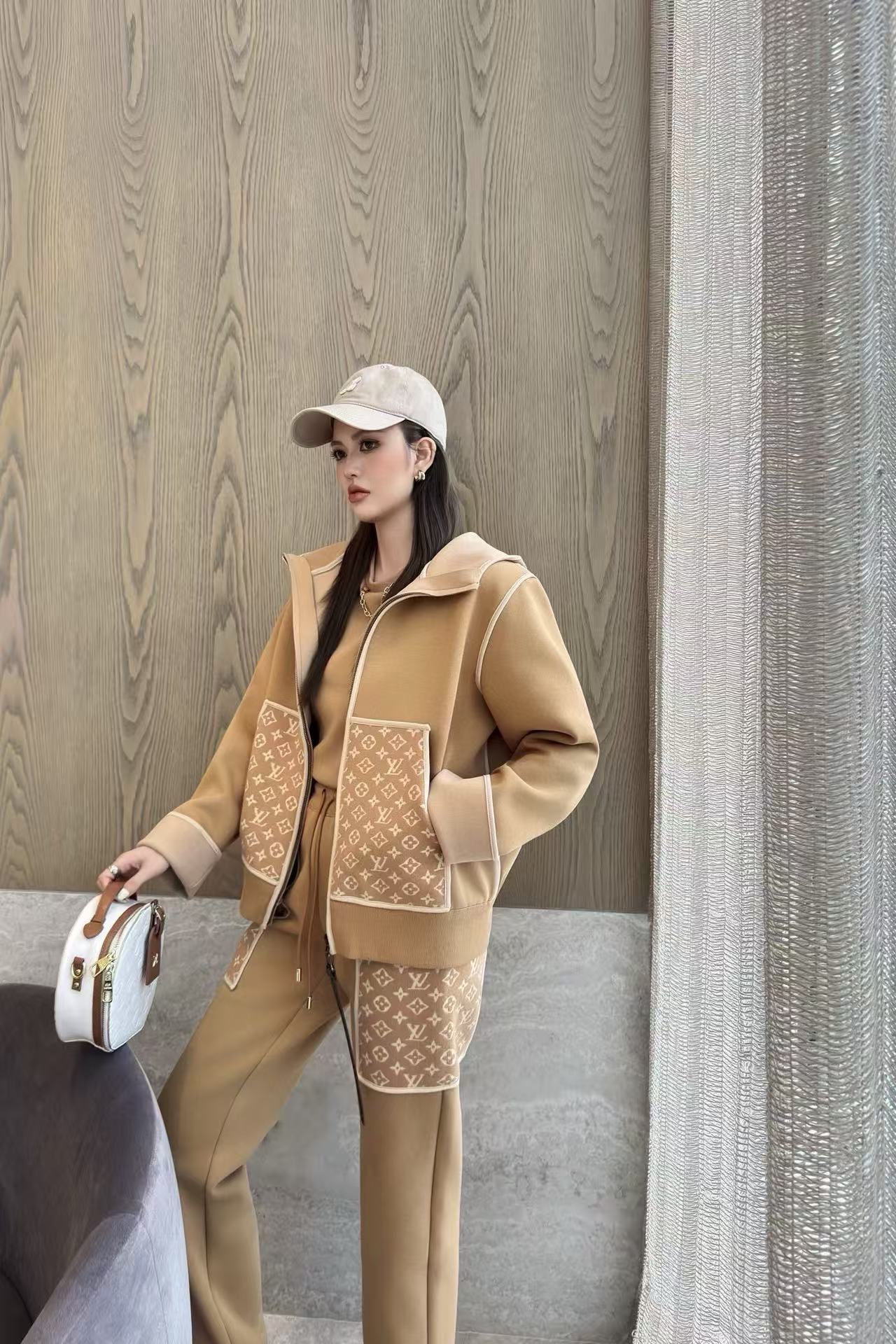 LVフード付きジャケット+パンツのツーピースセット【50％割引+送料無料】