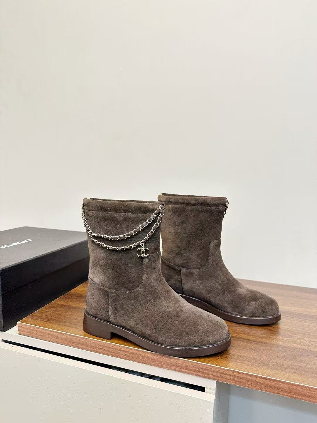 CHANE1 高品質チェーンディアレザーアンクルブーツ【50％割引+送料無料】