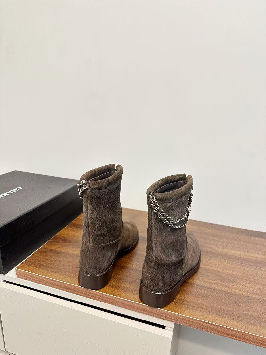 CHANE1 高品質チェーンディアレザーアンクルブーツ【50％割引+送料無料】