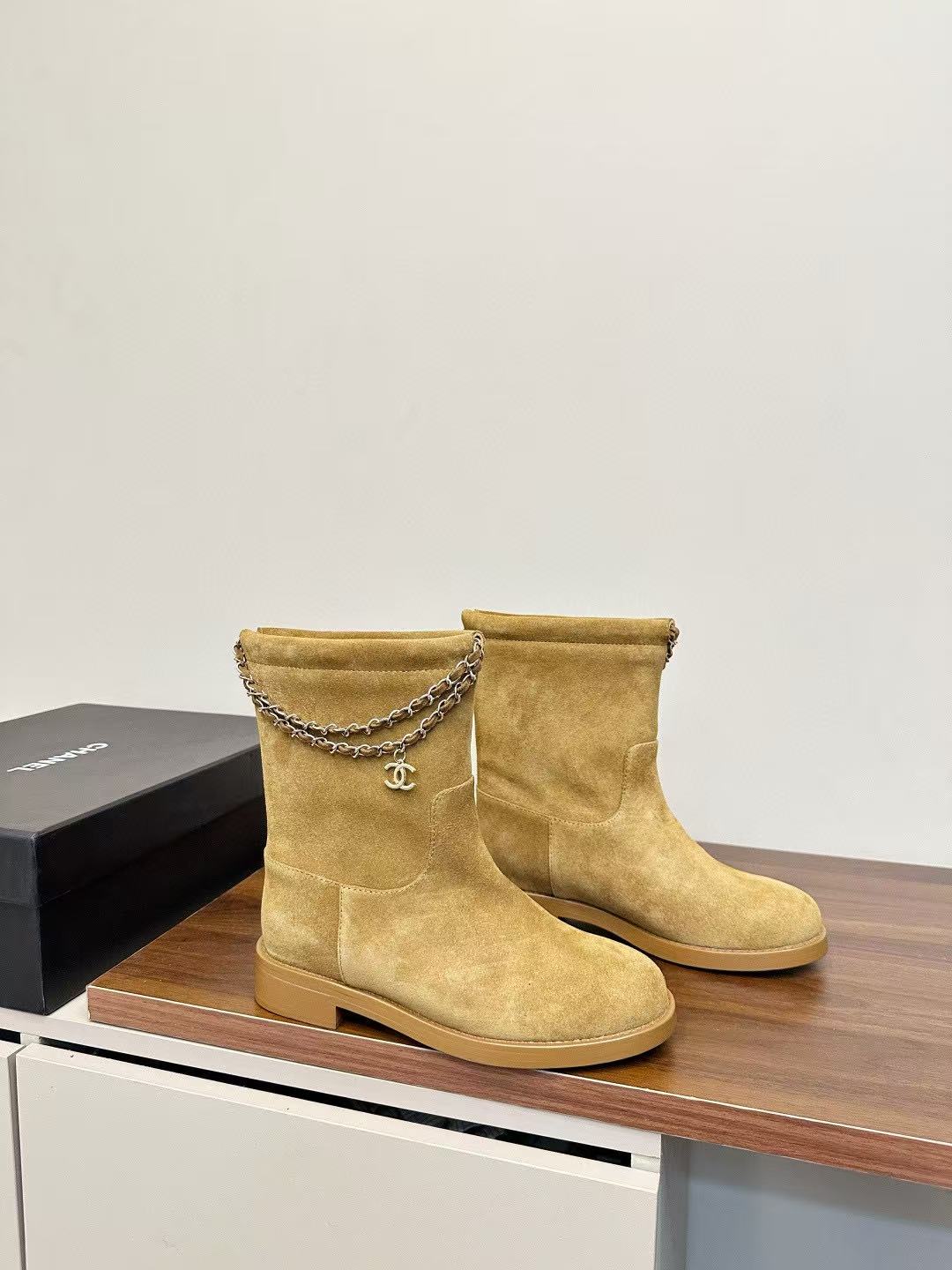 CHANE1 高品質チェーンディアレザーアンクルブーツ【50％割引+送料無料】