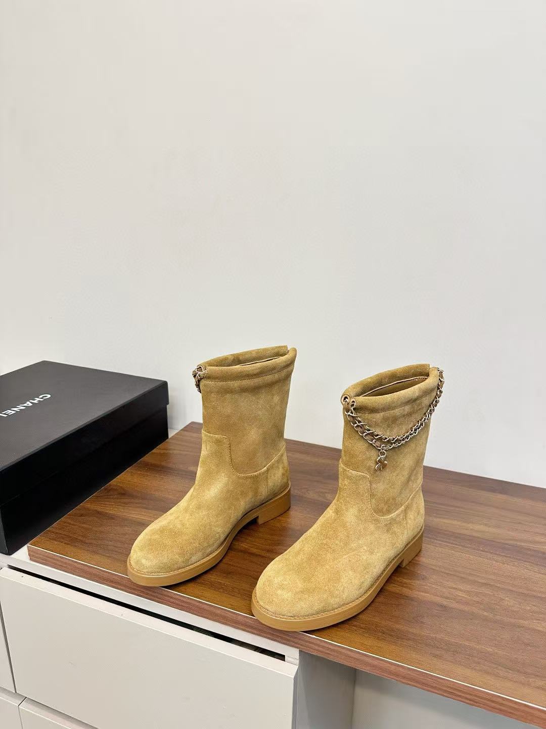 CHANE1 高品質チェーンディアレザーアンクルブーツ【50％割引+送料無料】