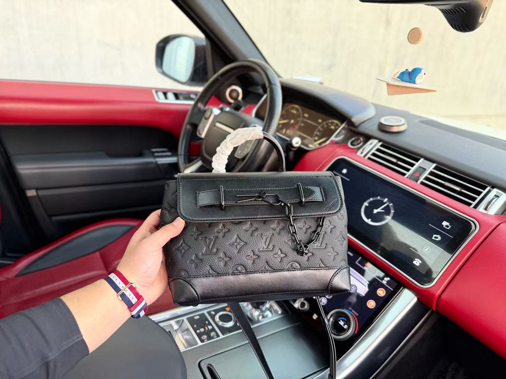 LVチェーンメンズショルダー/クロスボディバッグ【50％割引+送料無料】