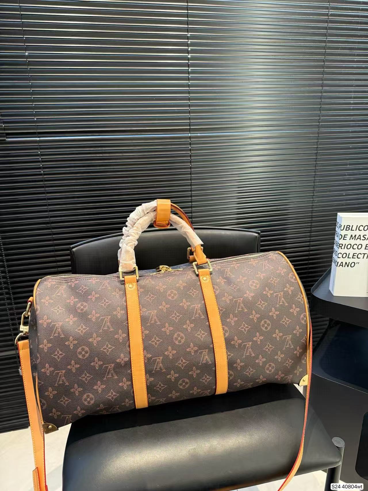 LVプリントトラベルバッグ【50％割引+送料無料】