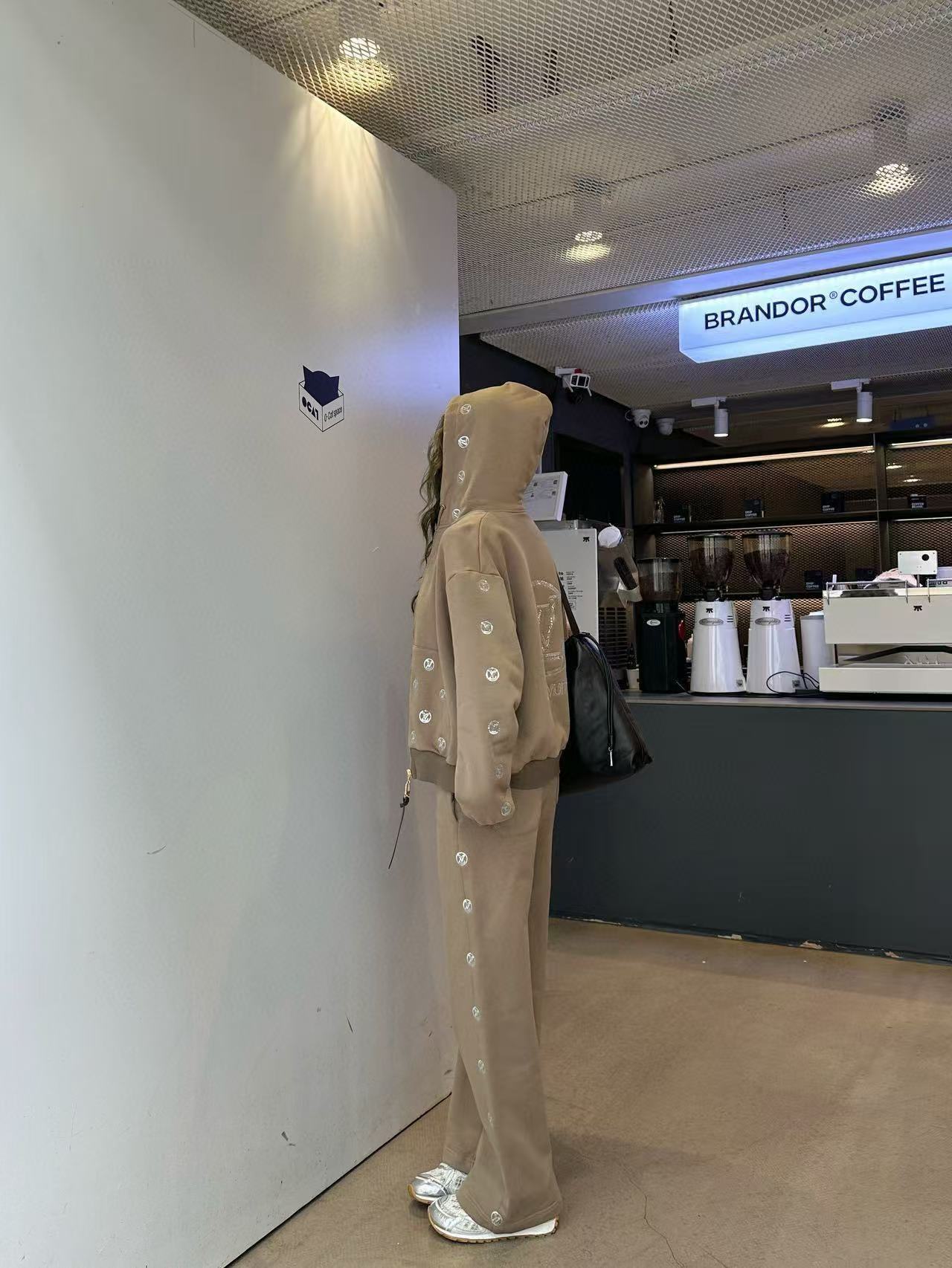 LVフード付きジップアップジャケット+パンツのツーピースセット【50％割引+送料無料】