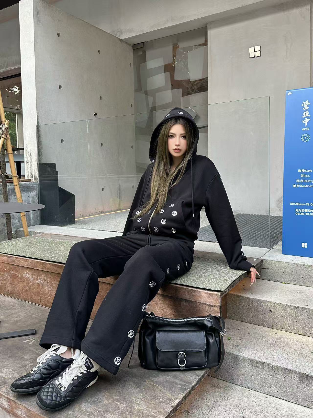 LVフード付きジップアップジャケット+パンツのツーピースセット【50％割引+送料無料】