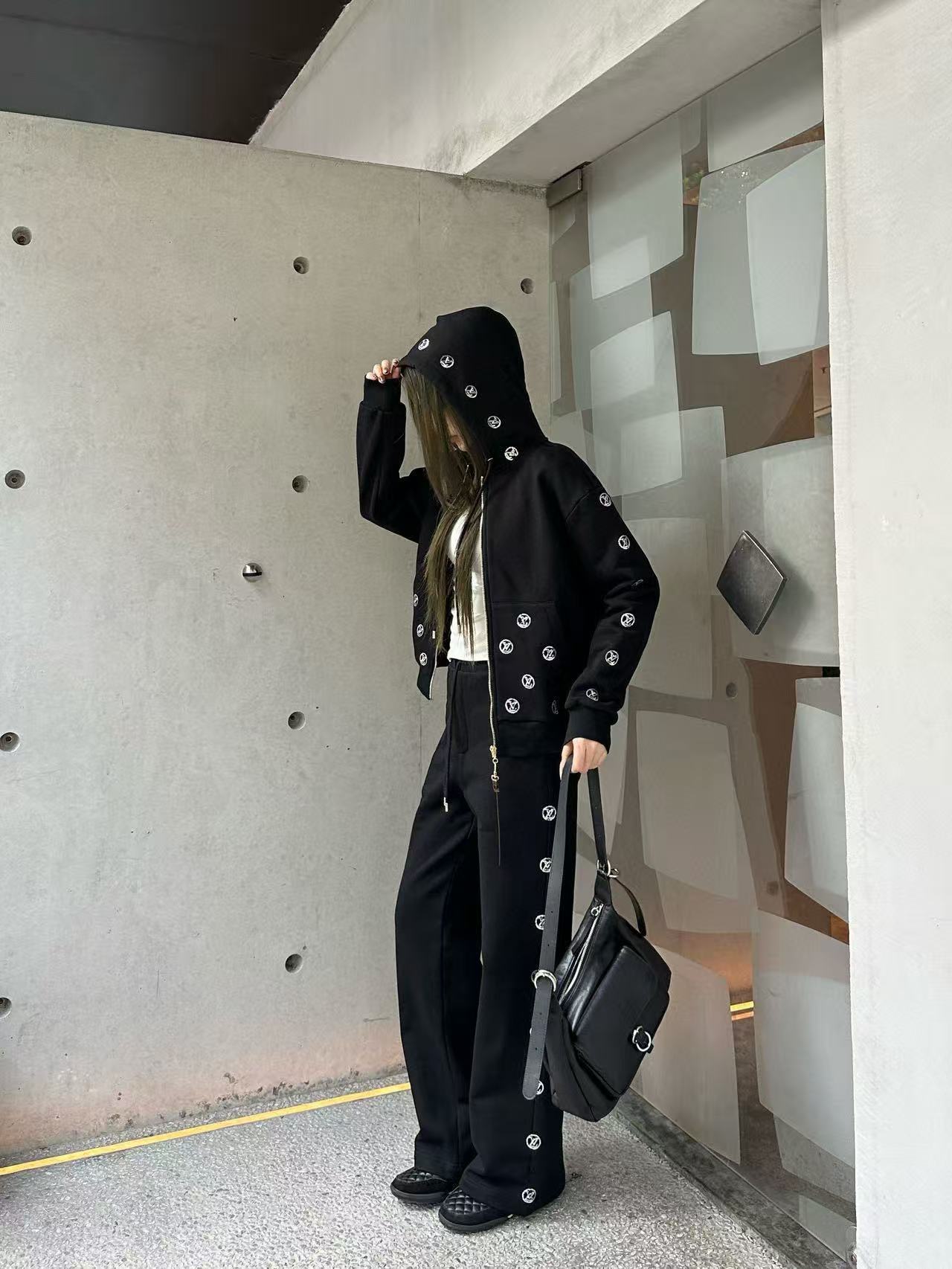 LVフード付きジップアップジャケット+パンツのツーピースセット【50％割引+送料無料】