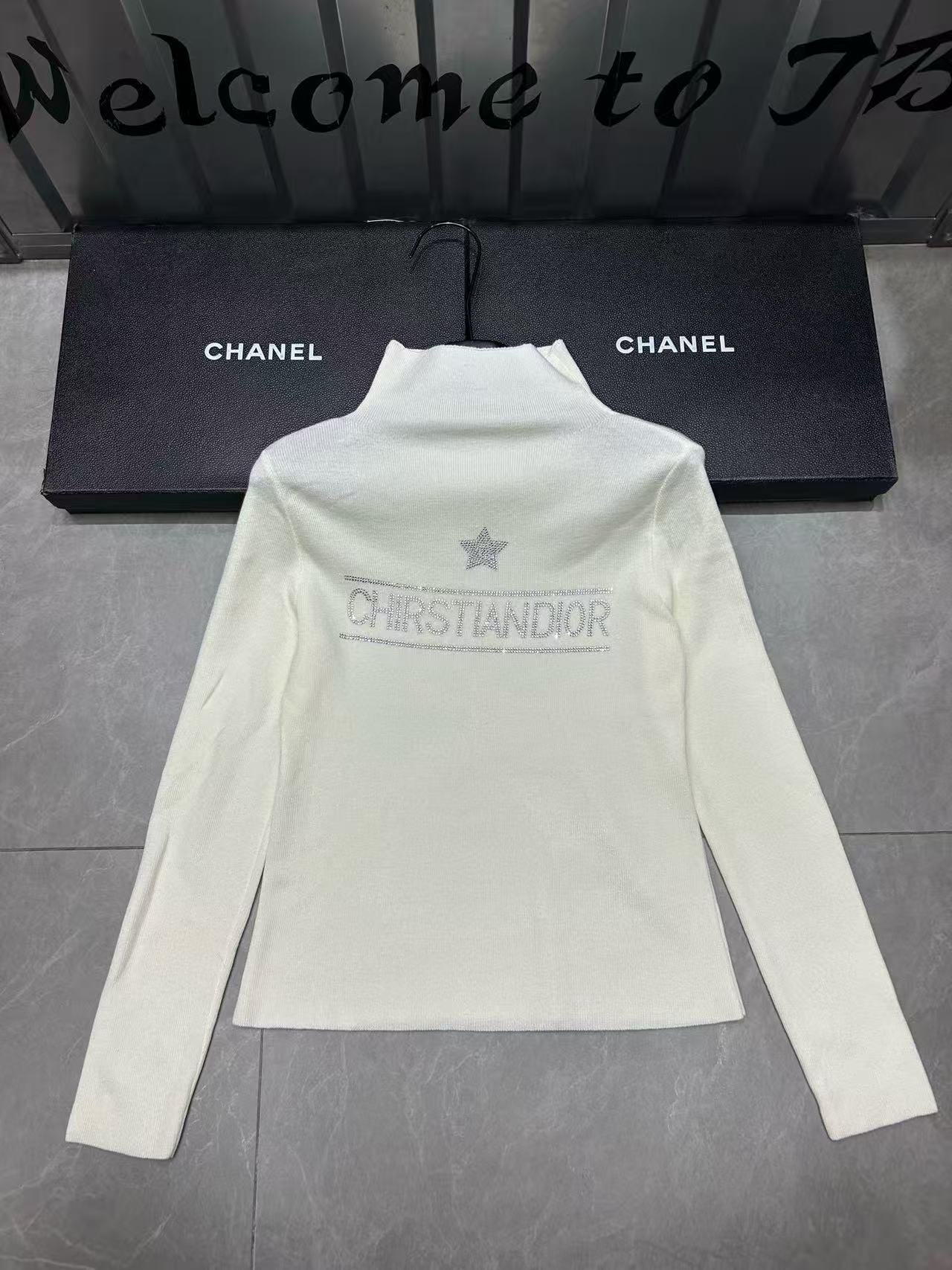 DIOR ファイブポインテッドスター ラインストーン セーター【50％割引+送料無料】