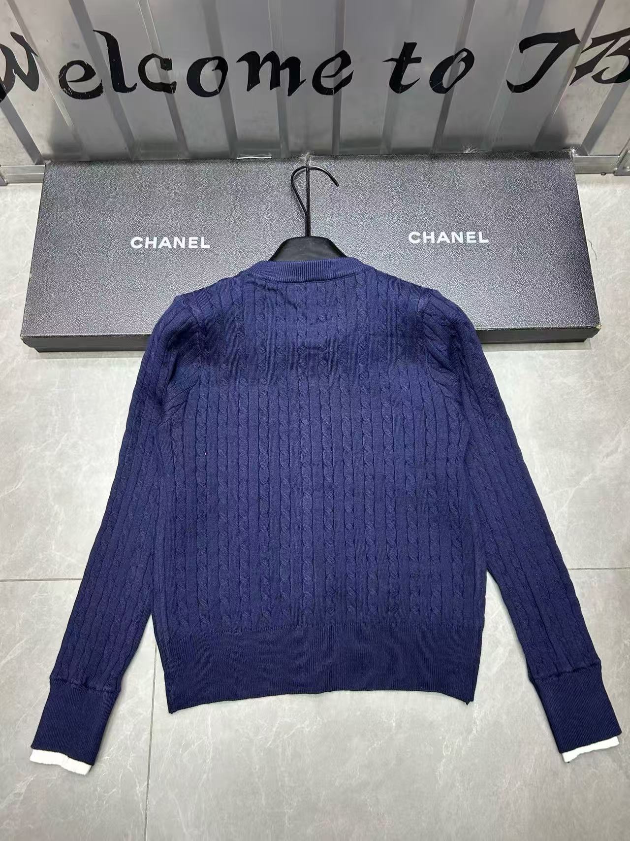 DIOR エンブロイダリーレター Vネック ウールカーディガン【50％割引+送料無料】