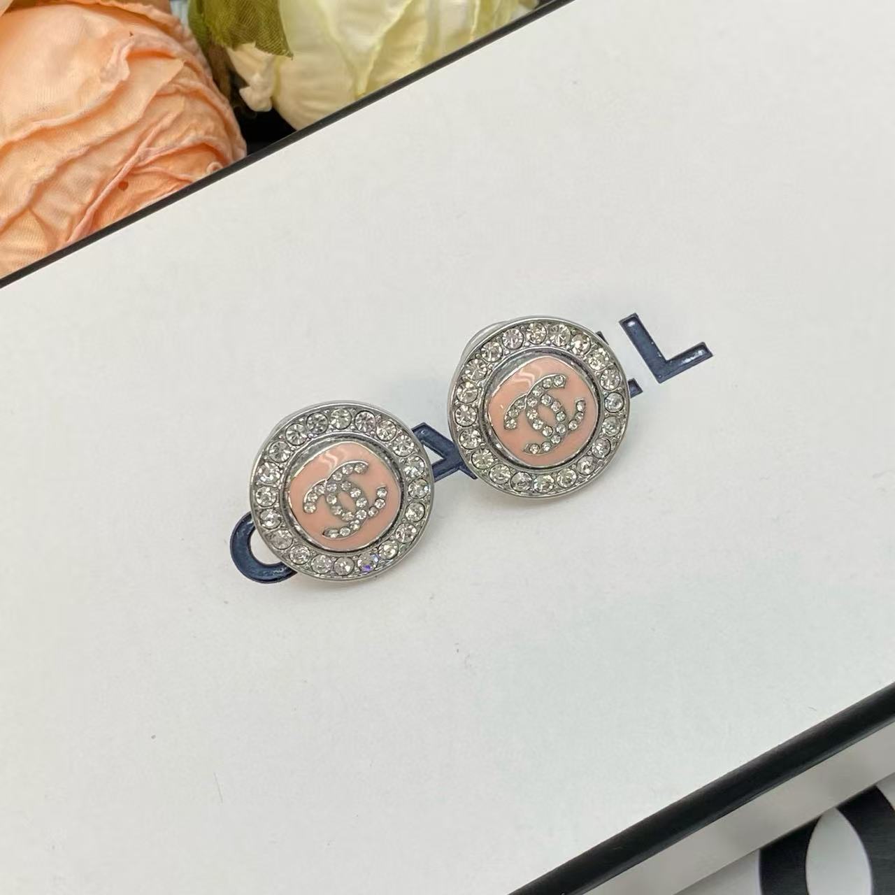 CHANE1 ダイヤモンドセット ダブルC ラウンドスタッドピアス【50％割引+送料無料】