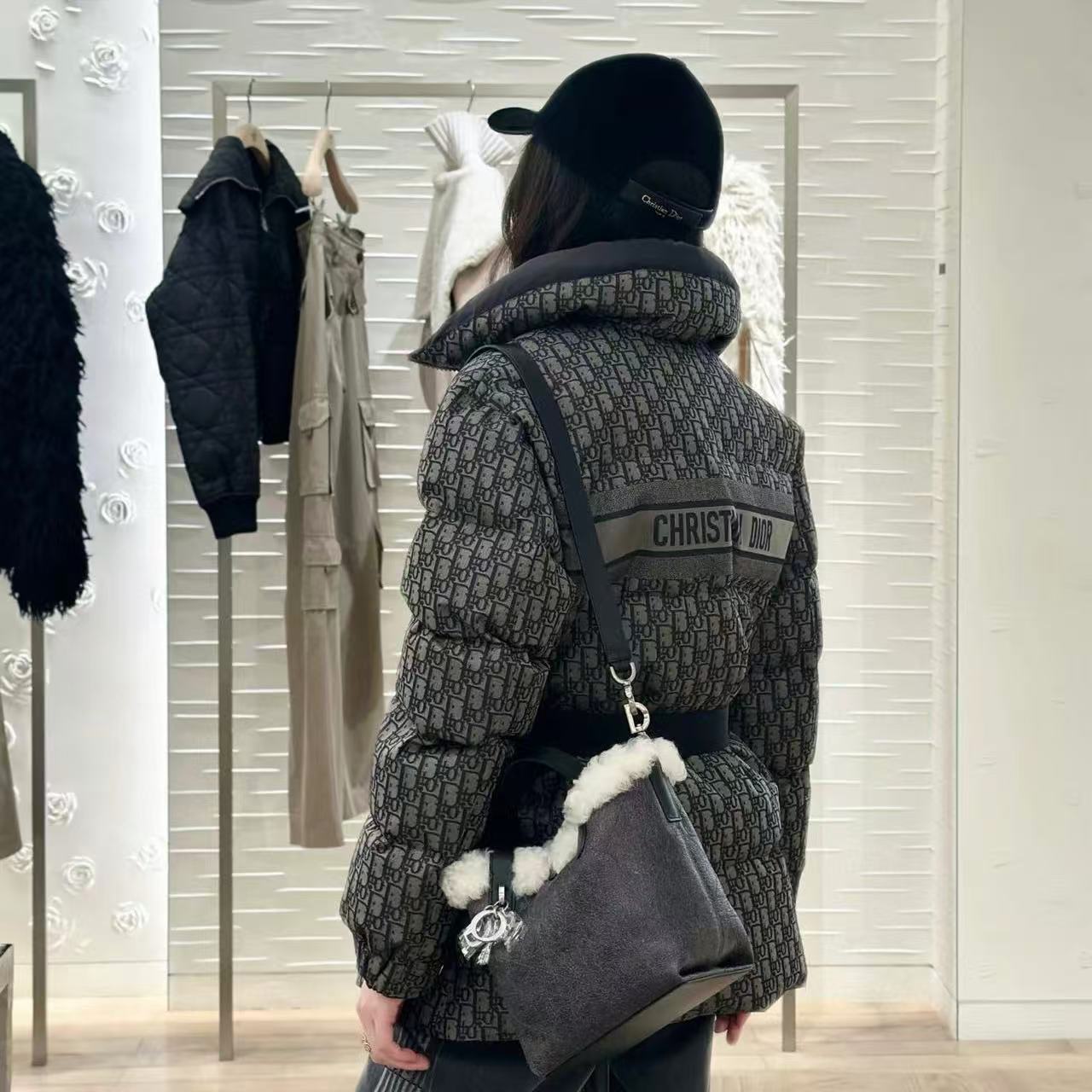 DIOR ジャカード ダウンジャケット【50％割引+送料無料】