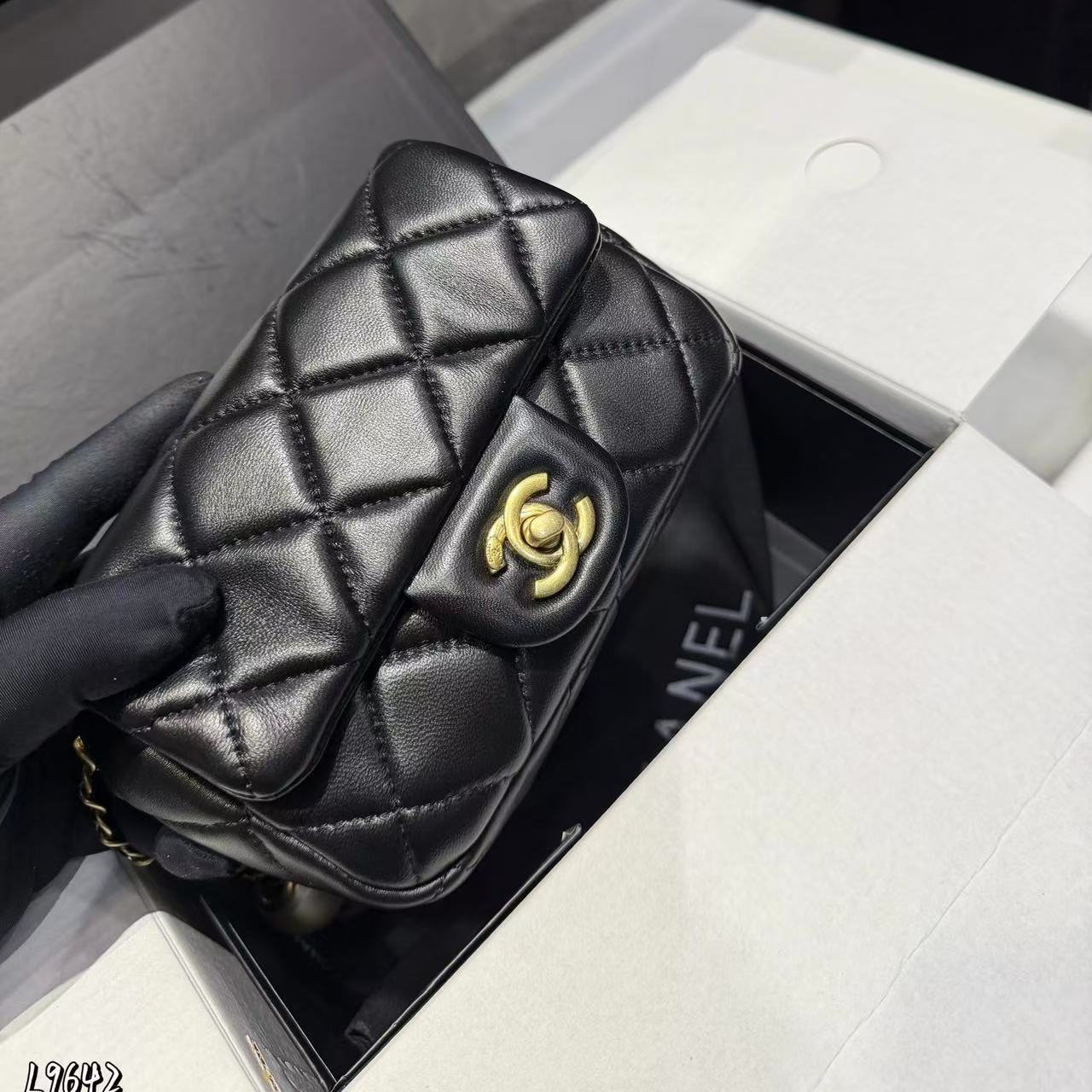 CHANE1 パールチェーンバッグ【50％割引+送料無料】