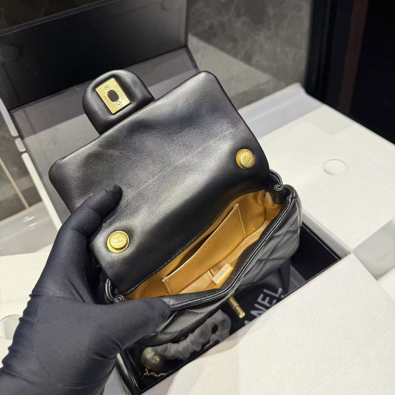 CHANE1 パールチェーンバッグ【50％割引+送料無料】