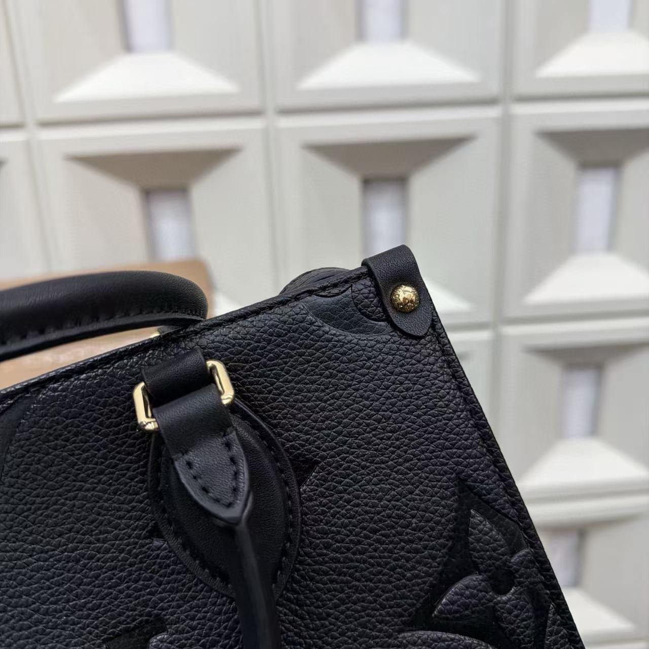 LV ジャングルプリント ハンドバッグ【50％割引+送料無料】