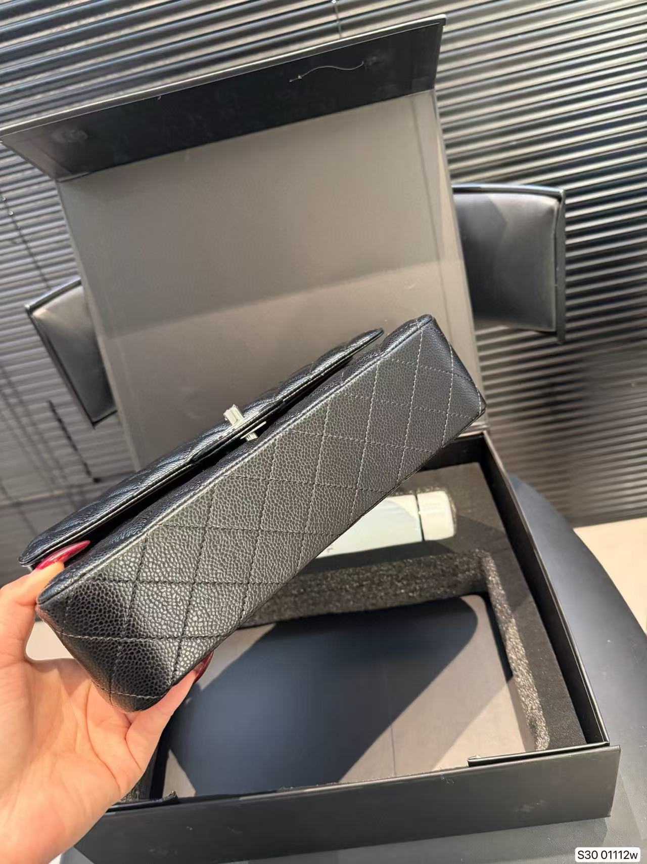 CHANE1 ミラー+ウォーターボトル+チェーンバッグ 3点セット【50％割引+送料無料】