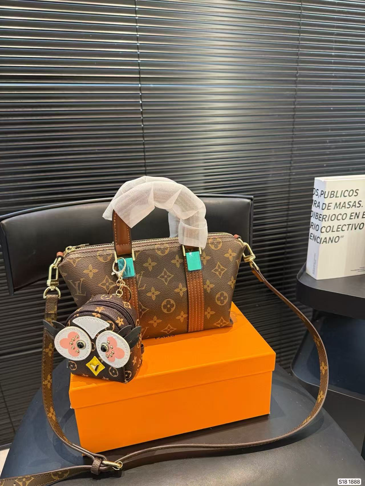 LVプリントハンドバッグ【50％割引+送料無料】