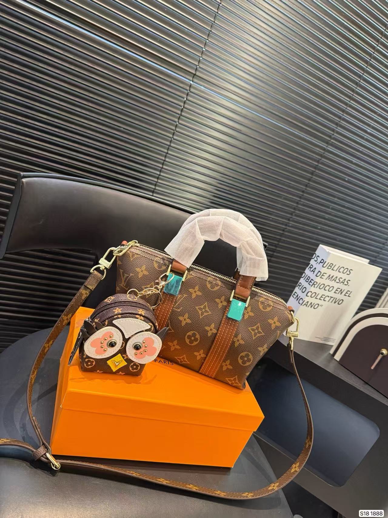 LVプリントハンドバッグ【50％割引+送料無料】