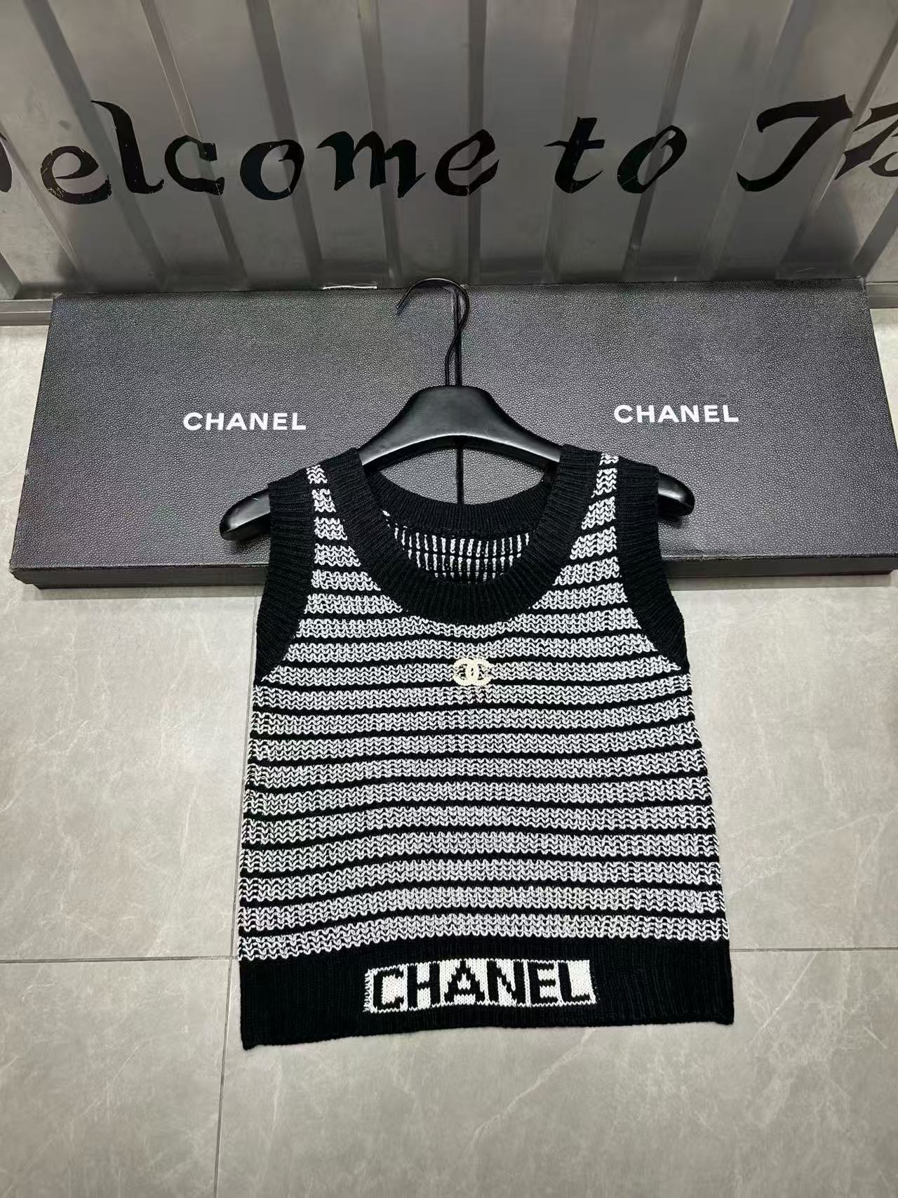 CHANE1 ダブルCレターウールベスト【50％割引+送料無料】