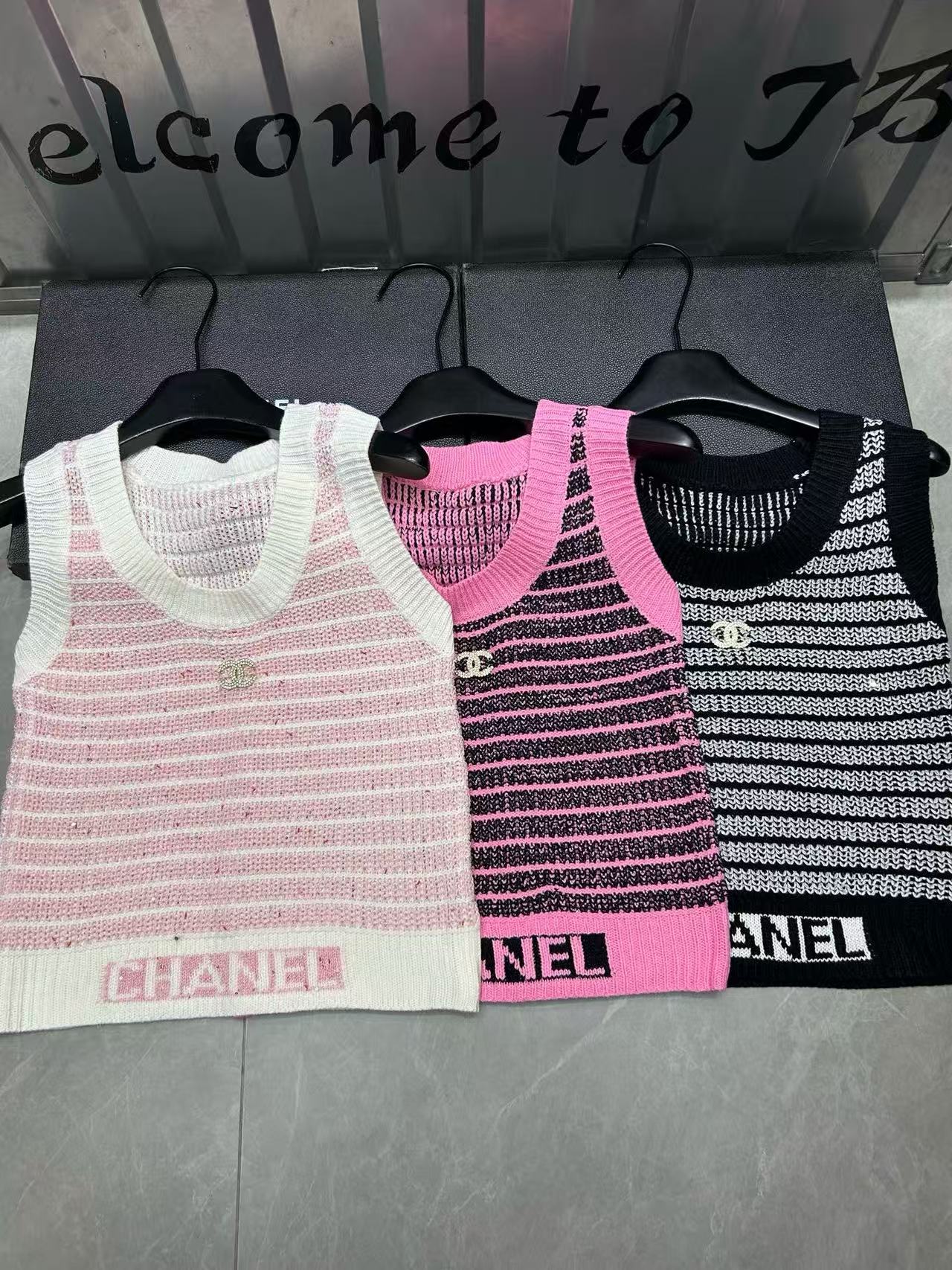 CHANE1 ダブルCレターウールベスト【50％割引+送料無料】