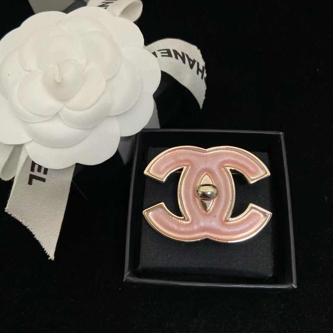 CHANE1 ダブルC ピンクブローチ【50％割引+送料無料】