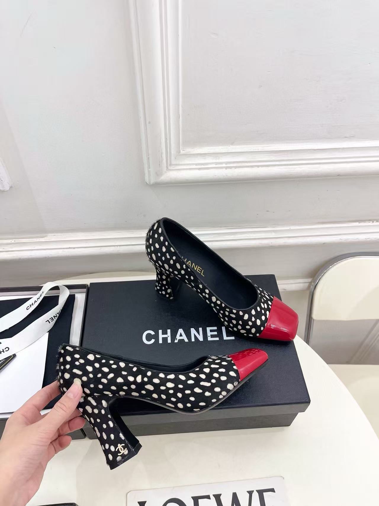 CHANE1高品質ダブルCスクエアトゥハイヒール【50％割引+送料無料】