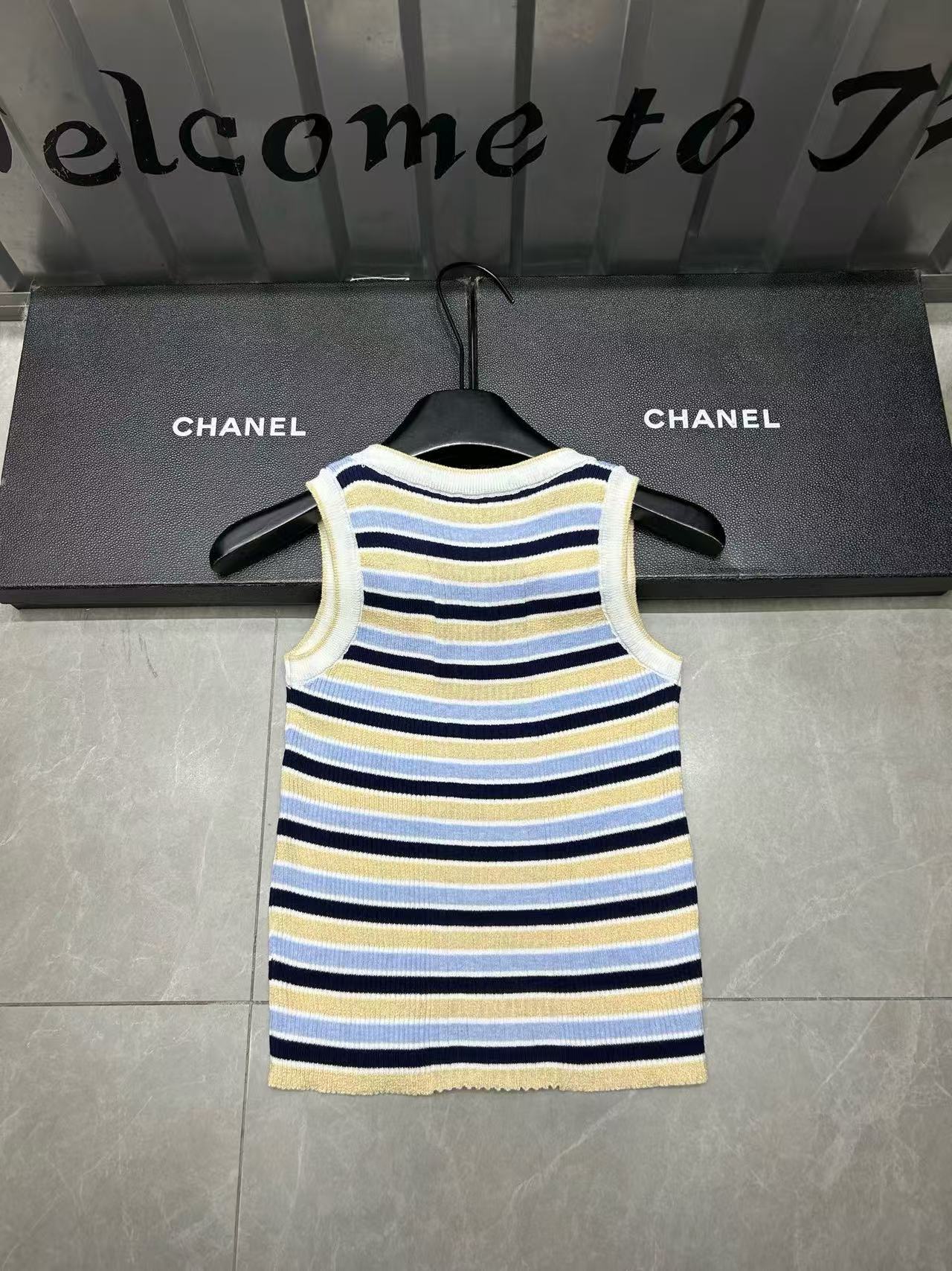 CHANE1 ダブルC ストライプウールベスト【50％割引+送料無料】