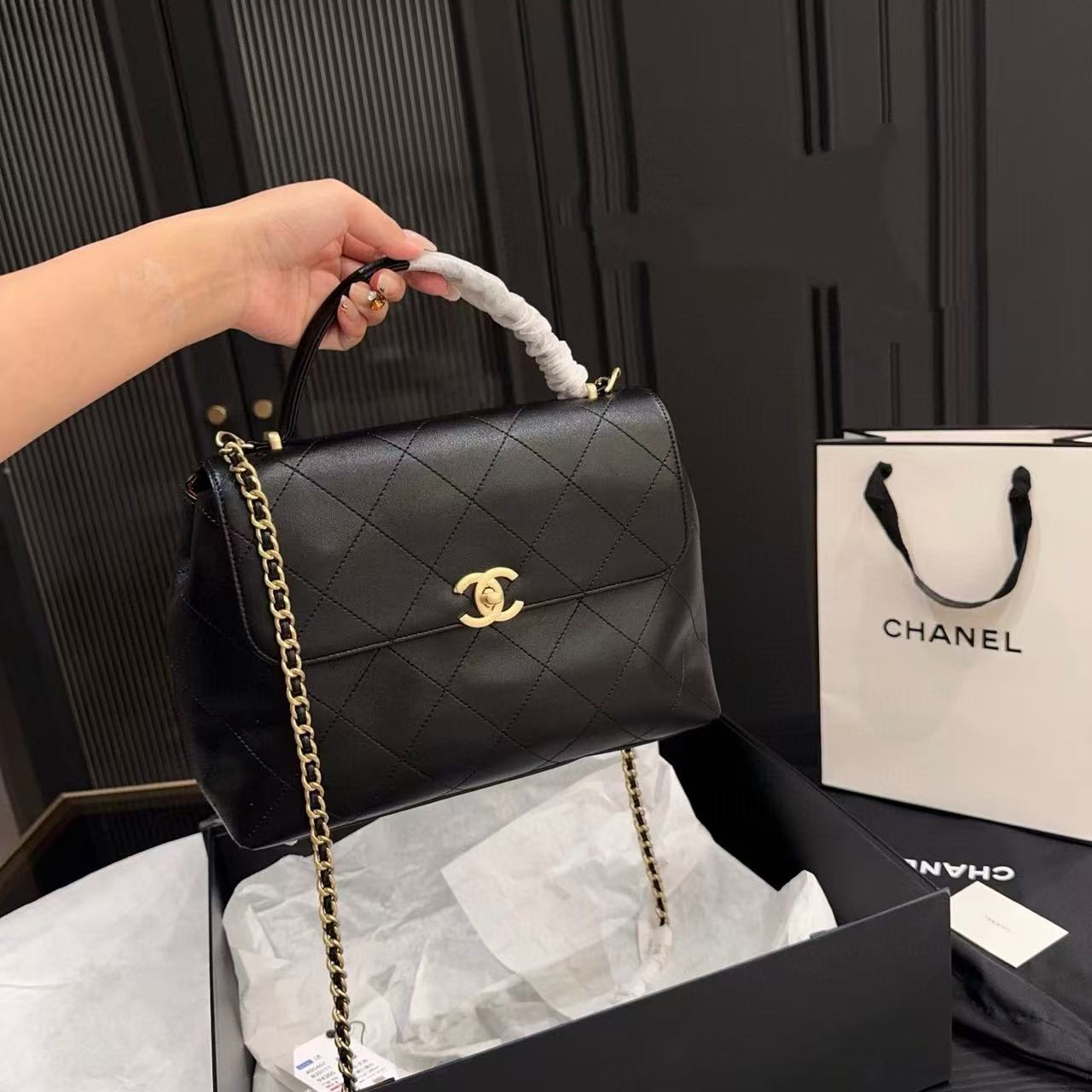 CHANE1 チェーンフラップハンドバッグ【50％割引+送料無料】